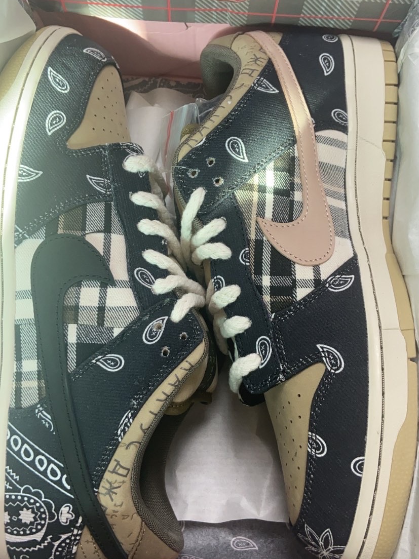 Nike x Travis Scott SB Dunk Low (Special Box) 착용 스타일