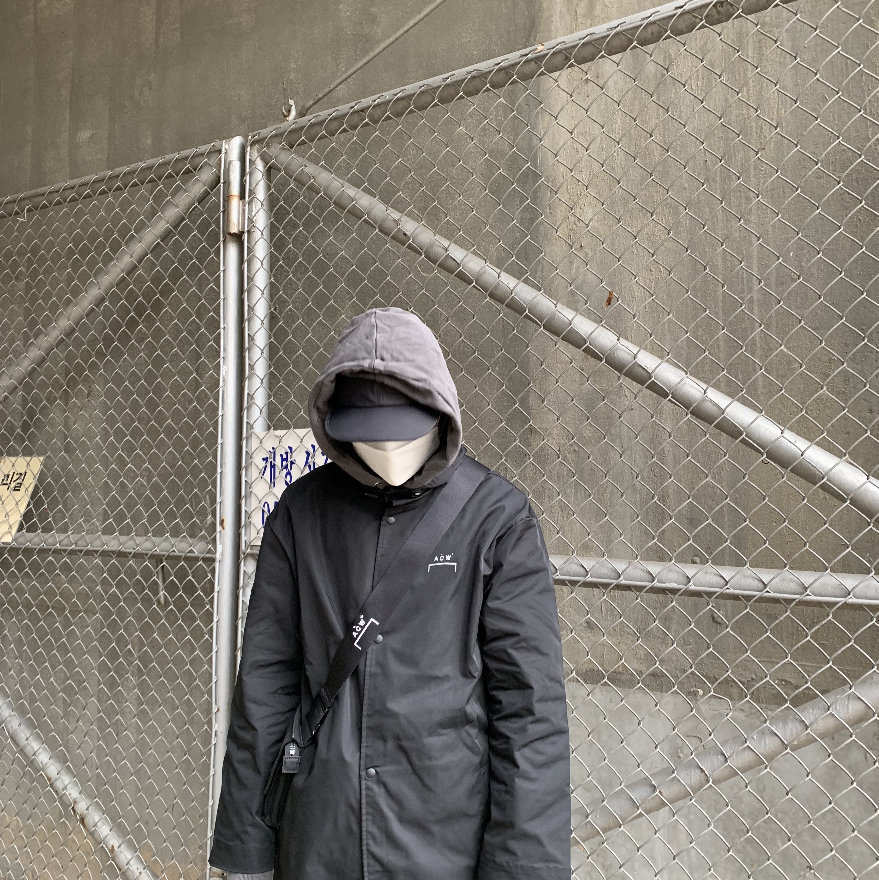 Nike x A-Cold-Wall Zoom Vomero 5 Black 착용 스타일 - 1