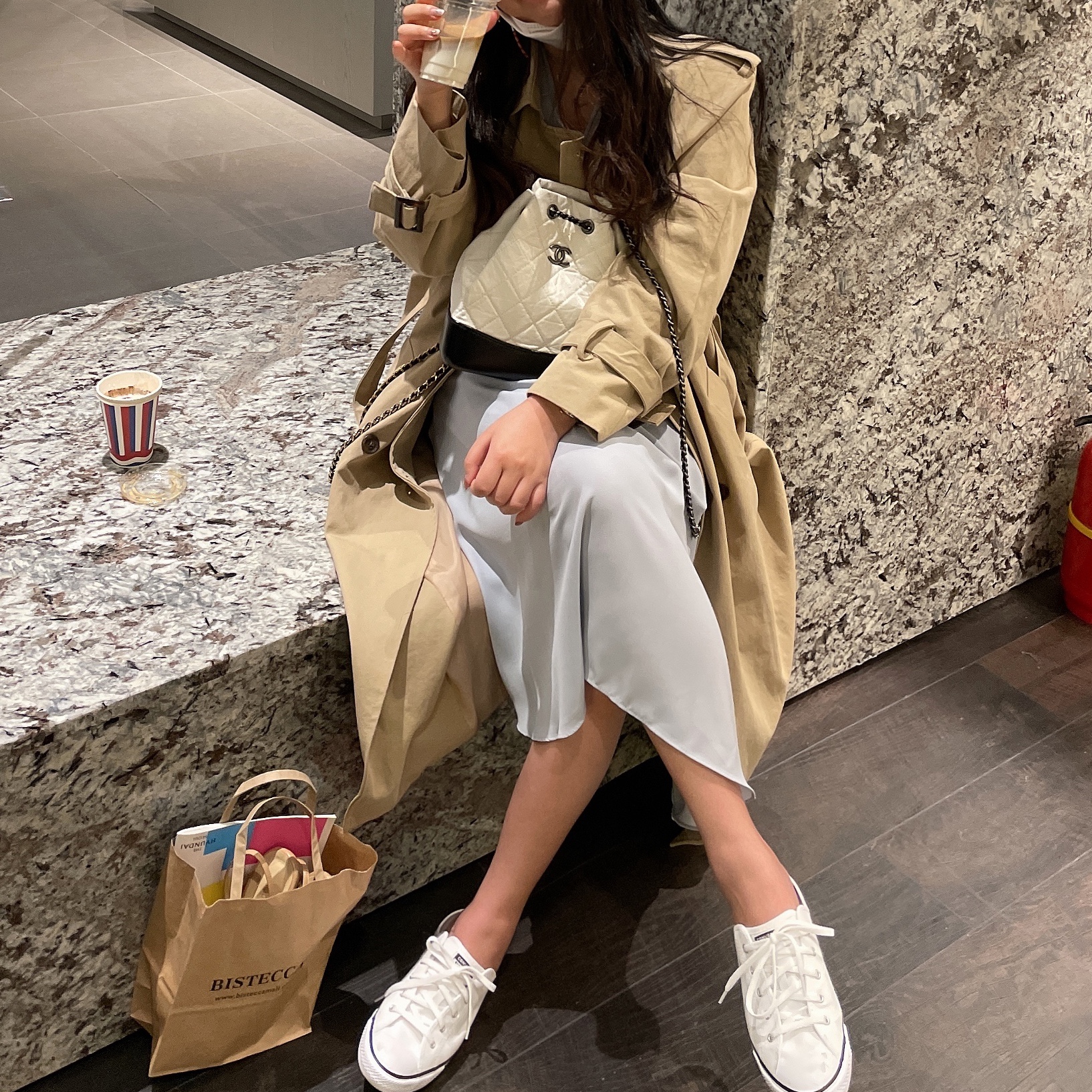 Chanel Small Gabrielle Backpack Aged Calfskin & Gold Silver Black, (W) Converse Chuck Taylor All Star Dainty Mule Slip White 착용 스타일