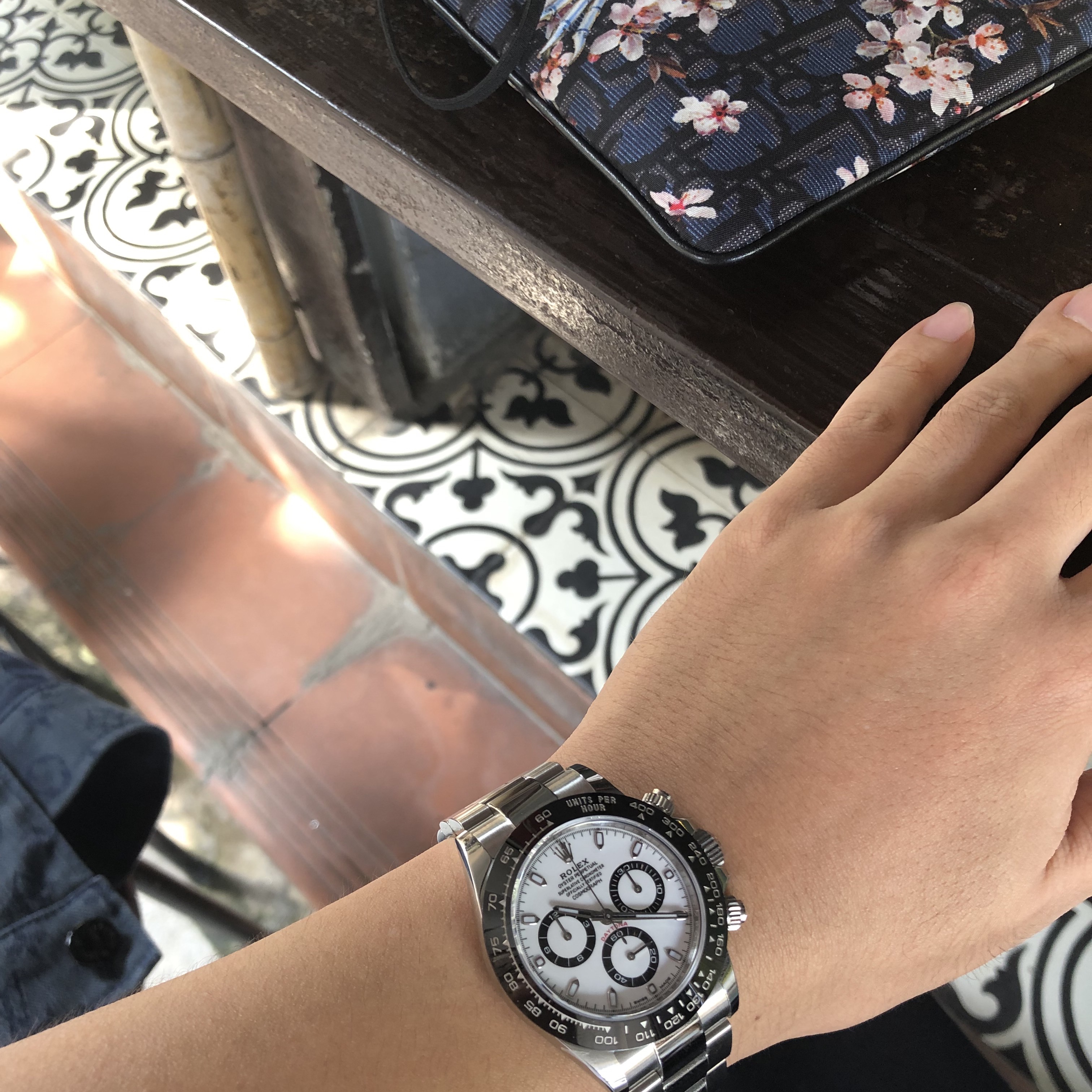 Rolex Cosmograph Daytona 40mm 116500LN White Oyster 착용 스타일