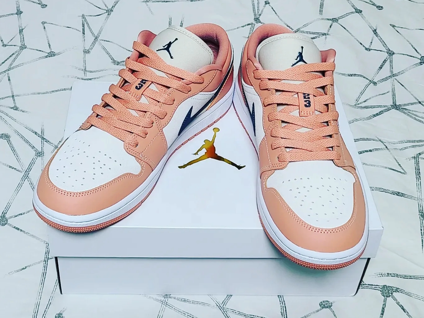 (W) Jordan 1 Low Light Madder Root 착용 스타일 - 3