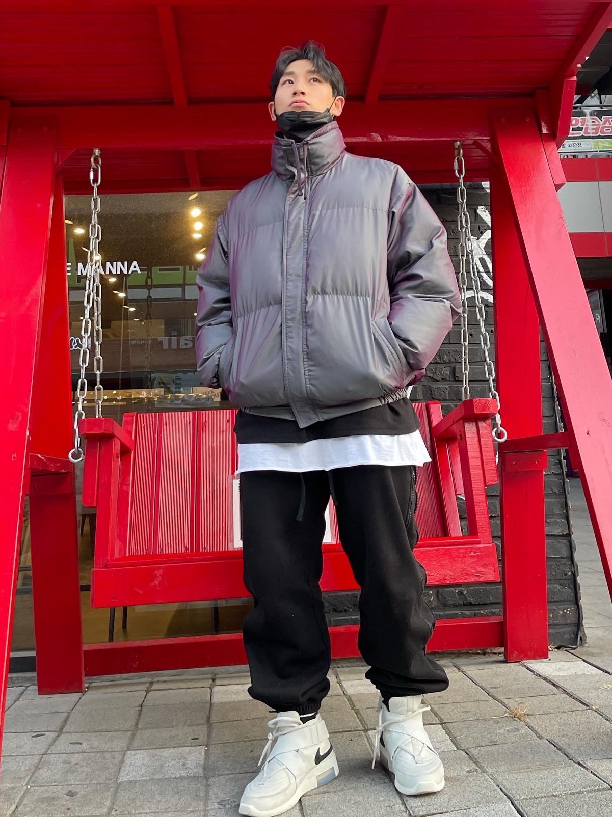 Essentials Puffer Jacket Iridescent - 20SS, Nike x Fear of God Air Fear of God Raid Light Bone 착용 스타일