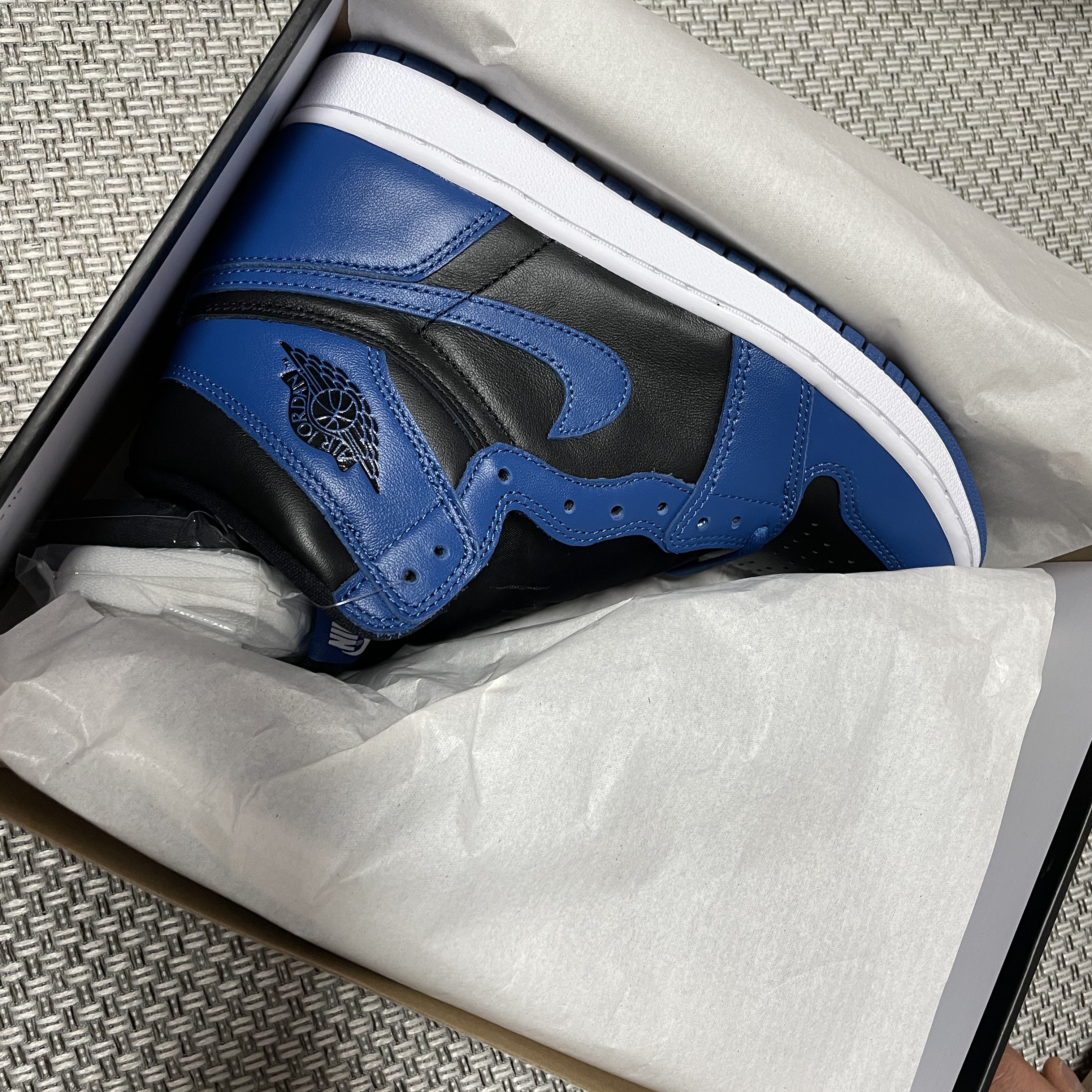 Jordan 1 Retro High OG Dark Marina Blue 착용 스타일