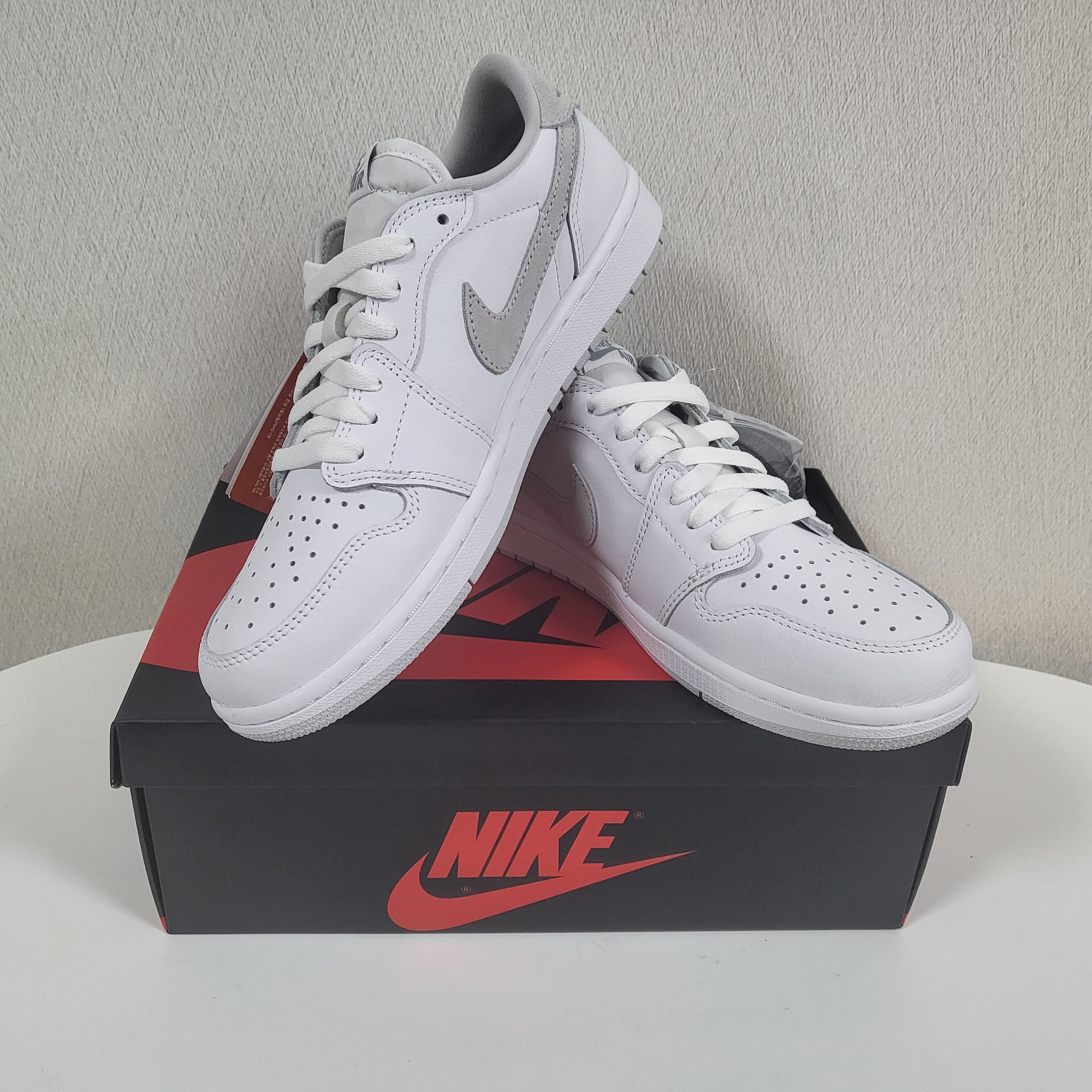 Jordan 1 Low OG Neutral Grey 착용 스타일