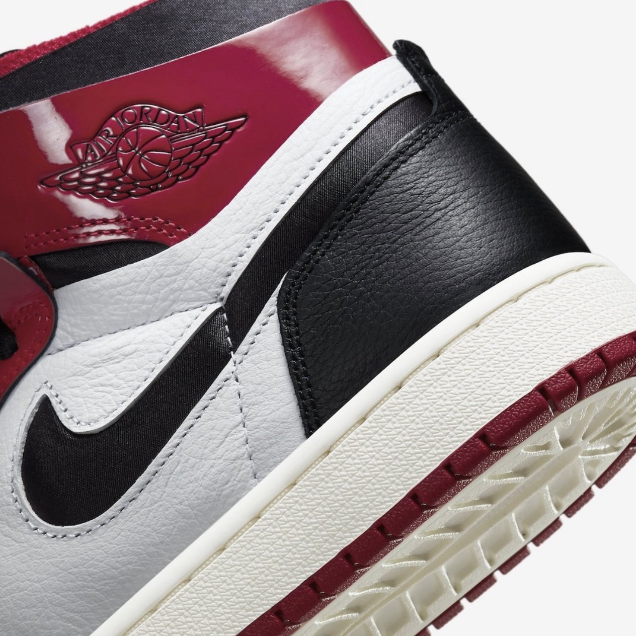 (W) Jordan 1 Zoom Air CMFT Gym Red Black 착용 스타일