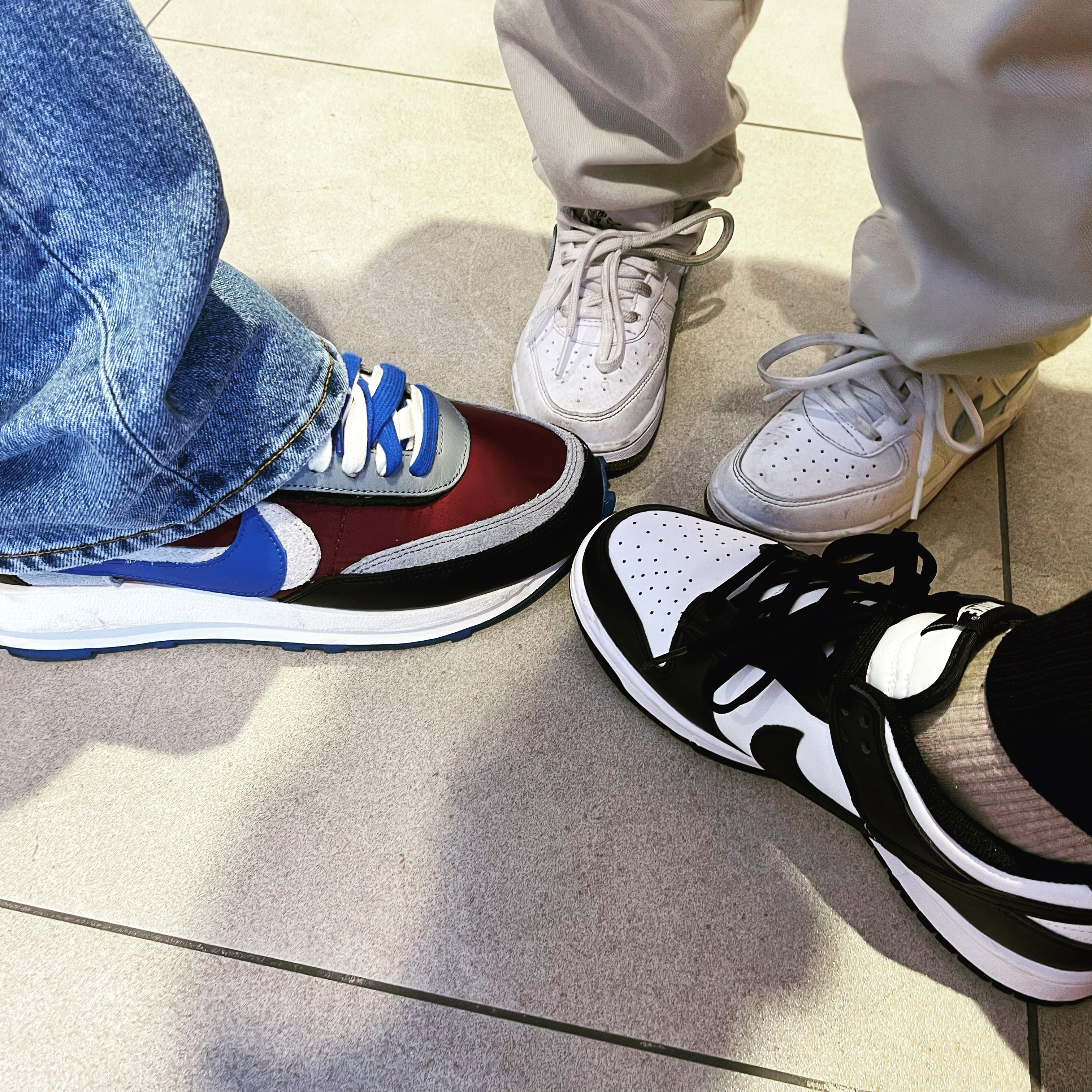 Nike x Sacai x Undercover LDWaffle Night Maroon Team Royal, (W) Nike Dunk Low Black 착용 스타일