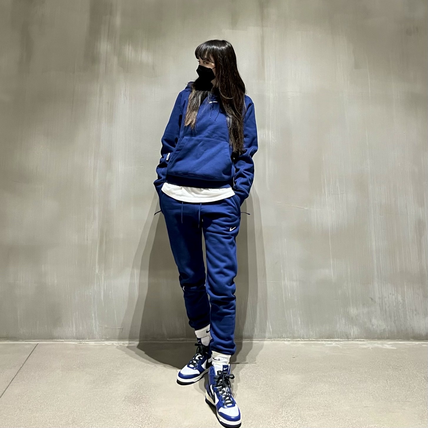 Nike x Drake Nocta Cardinal Stock Essential Hoodie Navy - Asia, Nike x Drake Nocta Cardinal Stock Essential Fleece Pants Navy - US/EU 착용 스타일 - 1