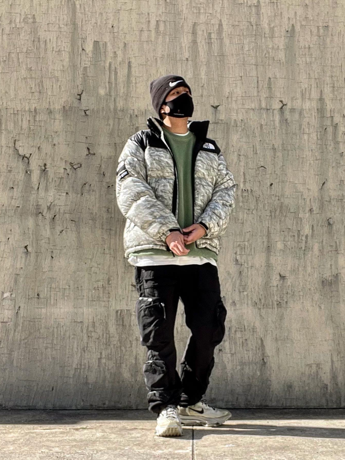 Nike x Matthew M Williams Zoom 004 Stone, Supreme x The North Face Paper Print Nuptse Jacket - 19FW 착용 스타일 - 2