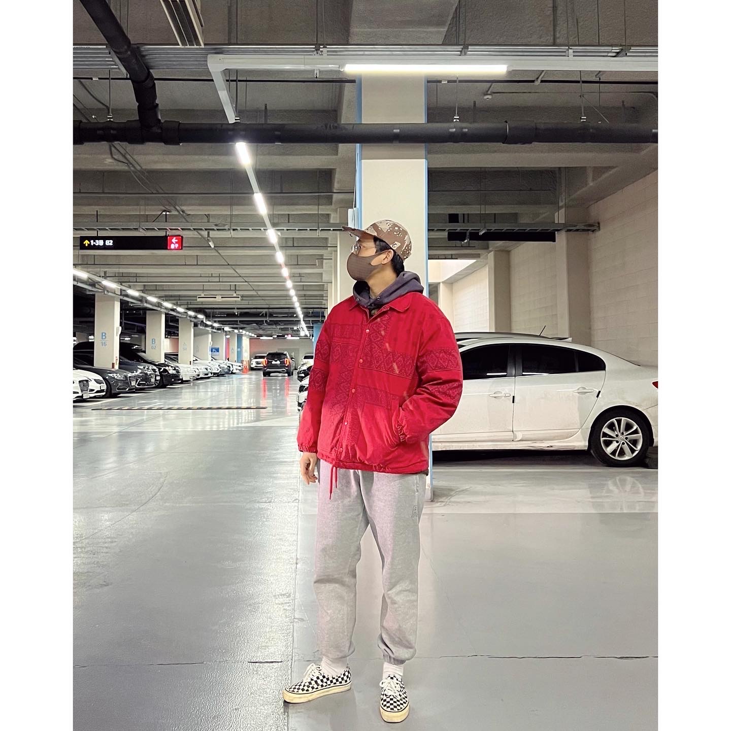 Vans Vault OG Era LX Checkerboard 착용 스타일