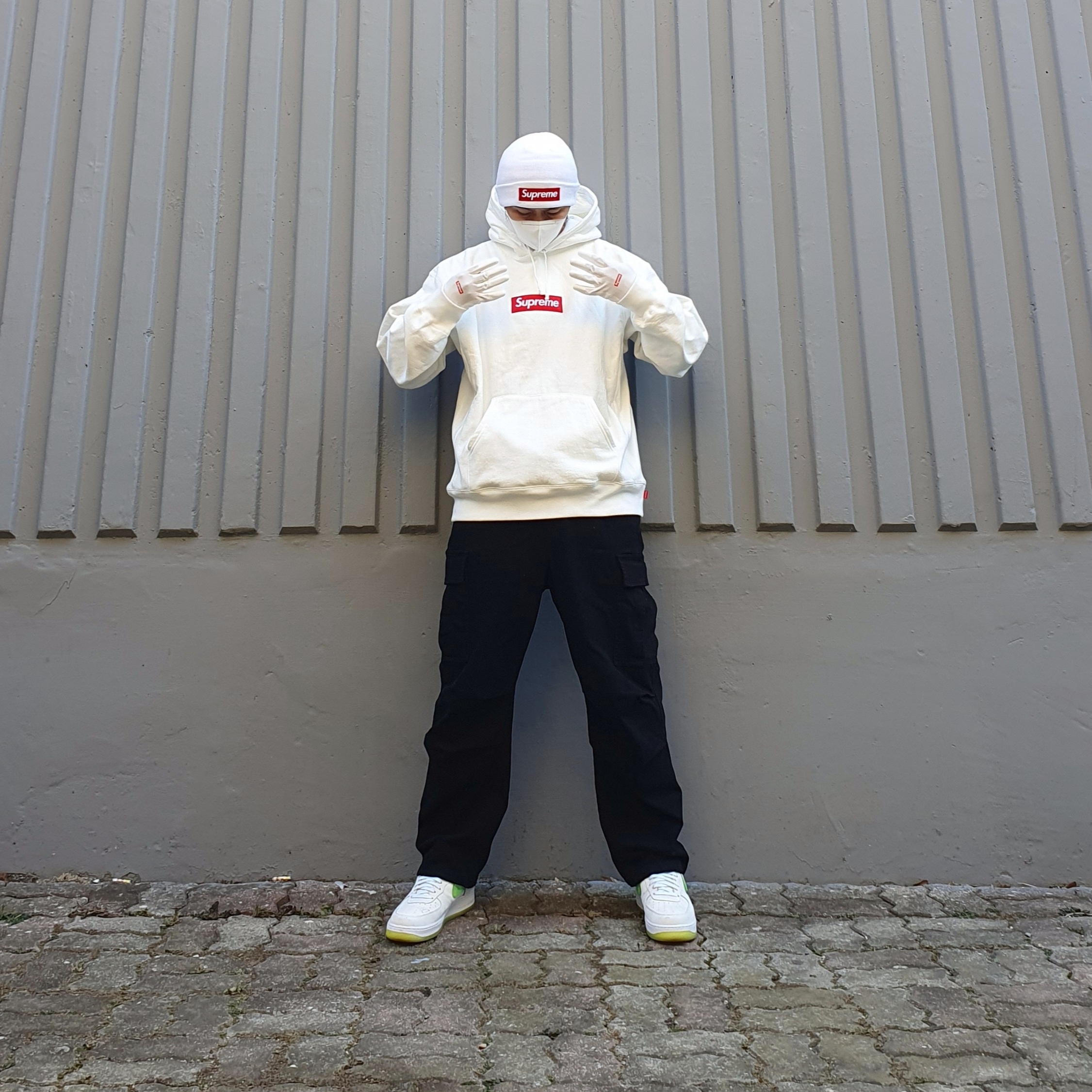 Supreme Box Logo Hooded Sweatshirt White - 21FW, Supreme New Era Box Logo Beanie White - 21FW 착용 스타일