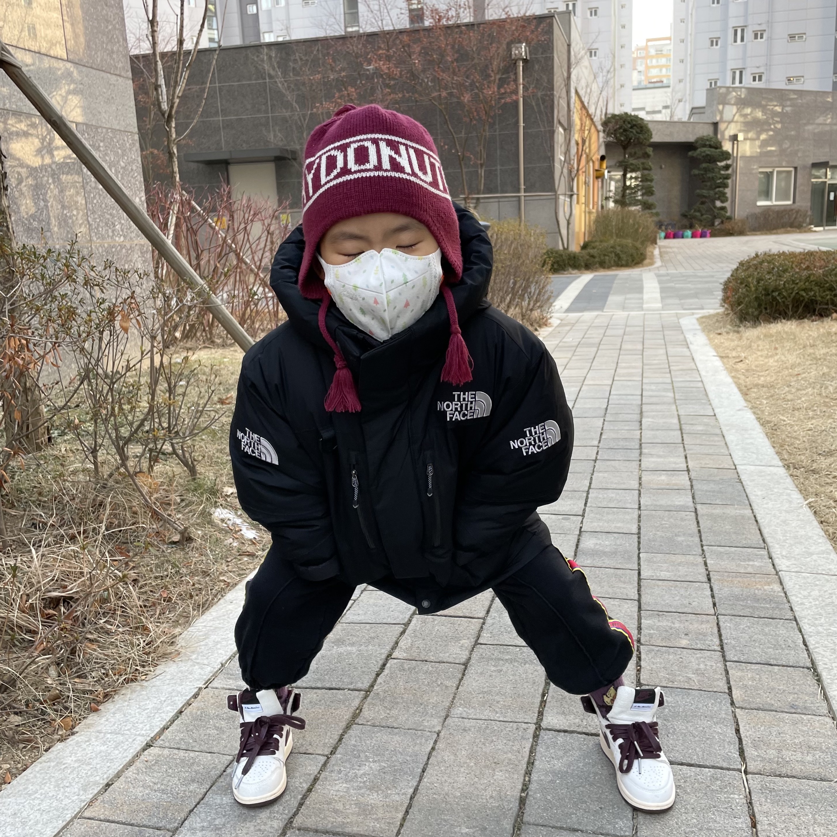 (PS) Jordan 1 x A Ma Maniere Retro High OG SP Burgundy and Sail 착용 스타일