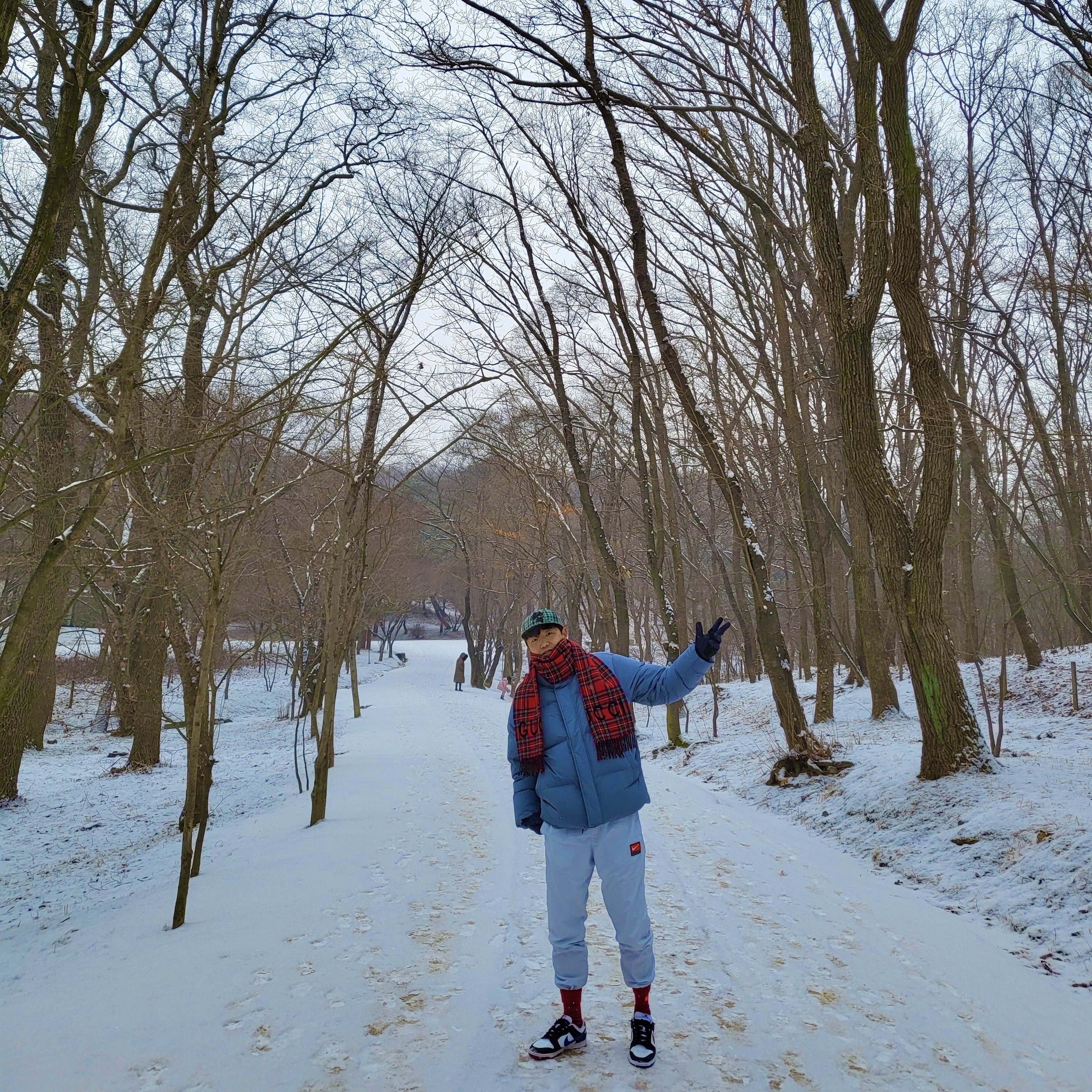 Nike Dunk Low SE Seoul 착용 스타일