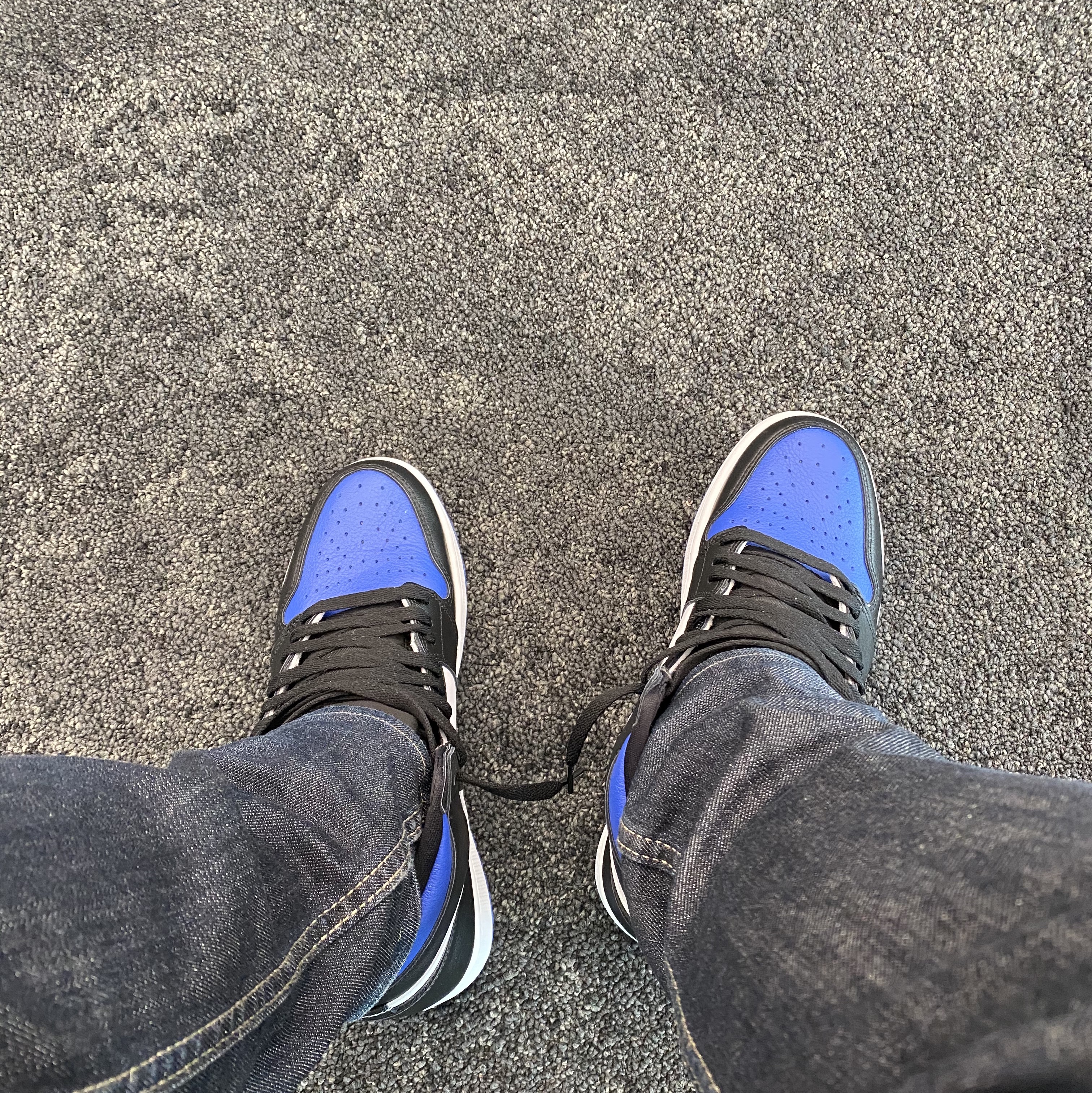 Jordan 1 Retro High OG Royal Toe 착용 스타일