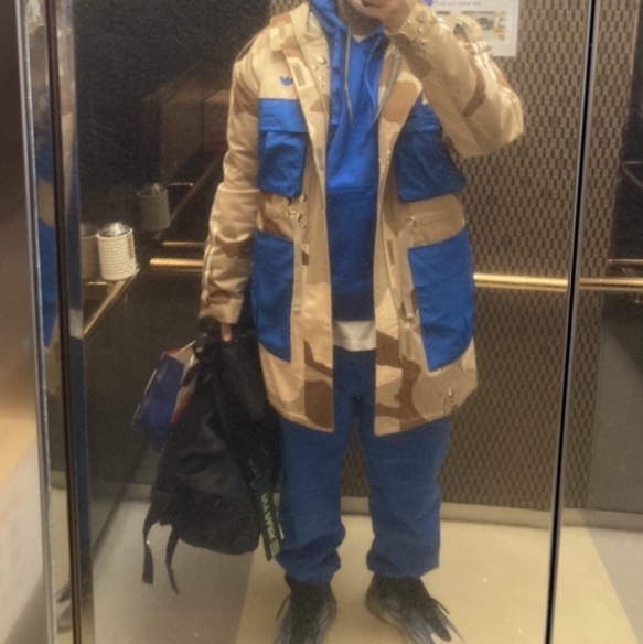 Adidas Yeezy QNTM Frozen Blue 착용 스타일