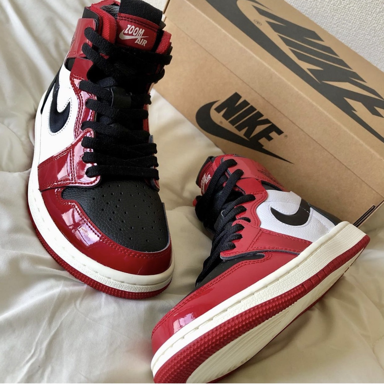 (W) Jordan 1 Zoom Air CMFT Gym Red Black 착용 스타일
