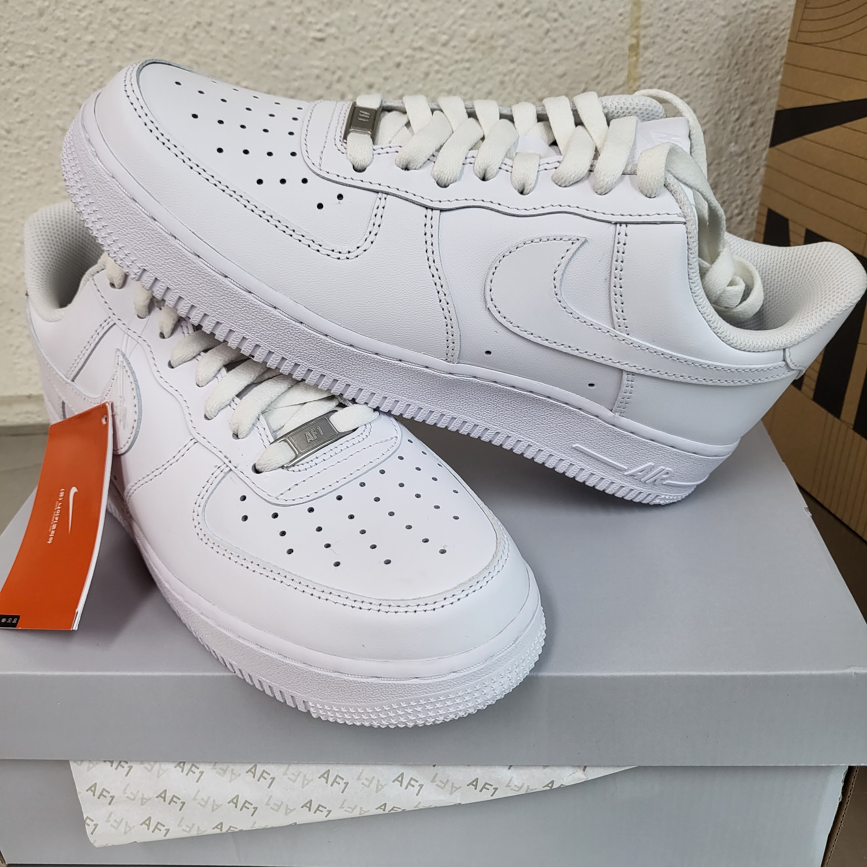 Nike Air Force 1 '07 Low White 착용 스타일