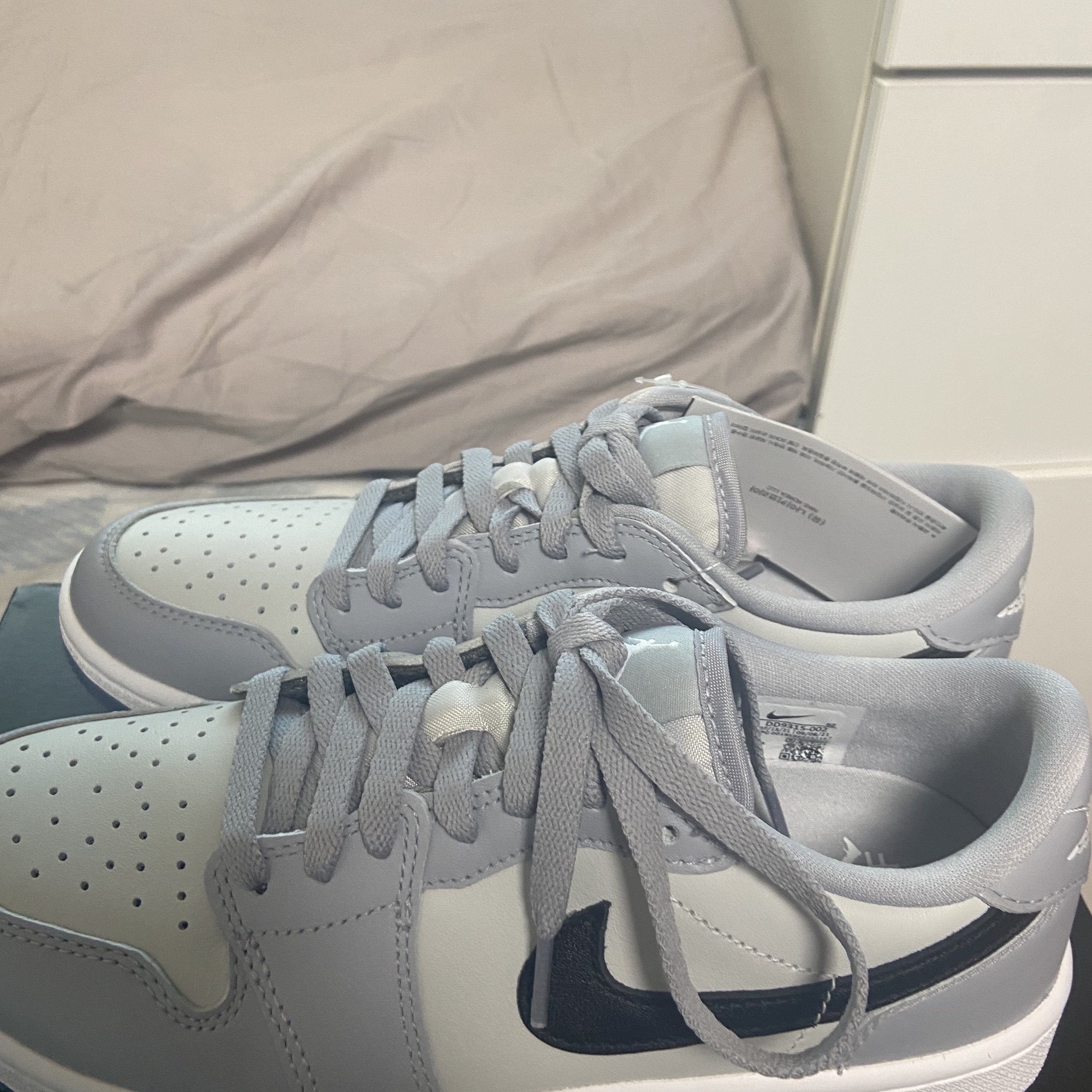 Jordan 1 Low Golf Wolf Grey, Jordan 1 Low Golf Shadow 착용 스타일 - 1