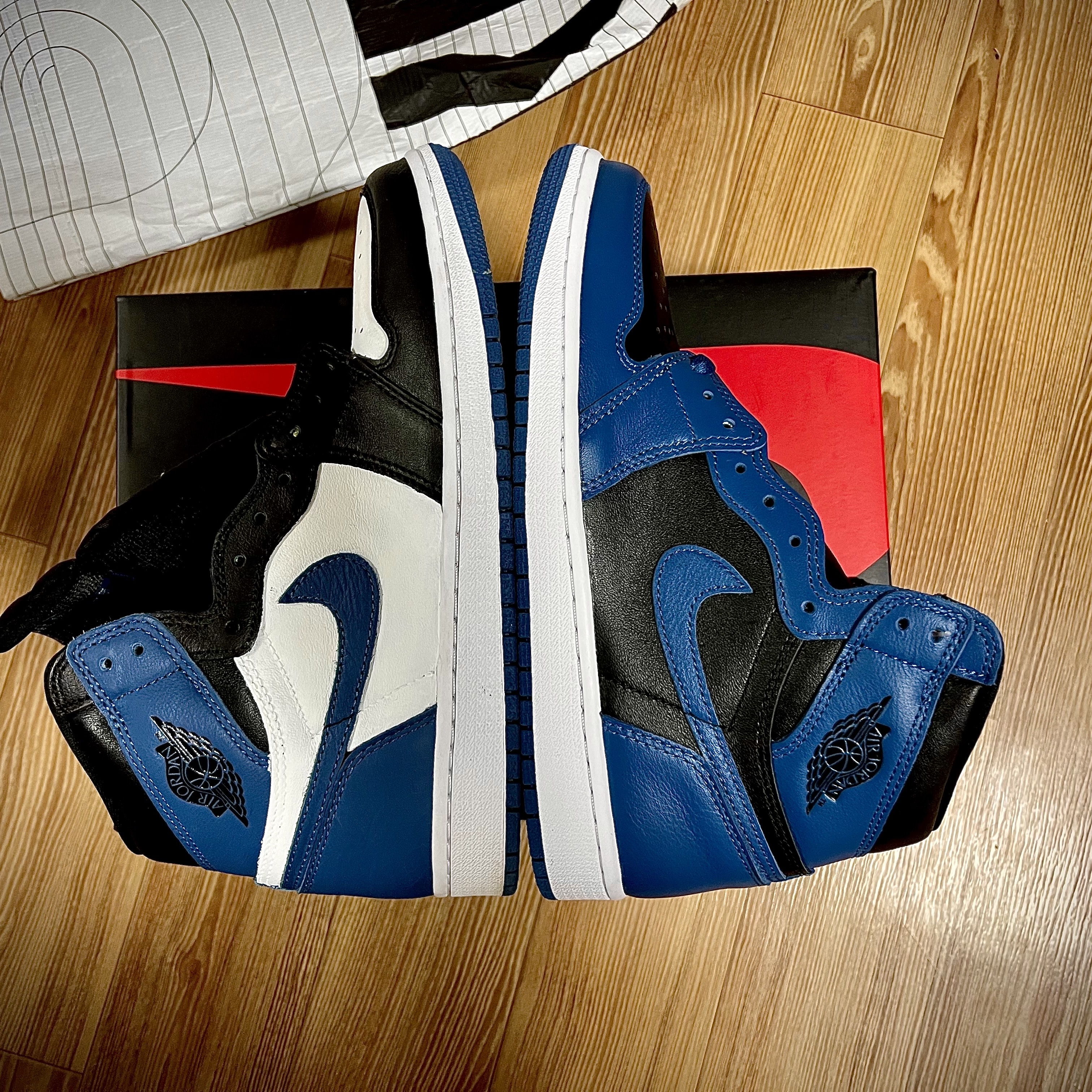 Jordan 1 Retro High OG Dark Marina Blue 착용 스타일