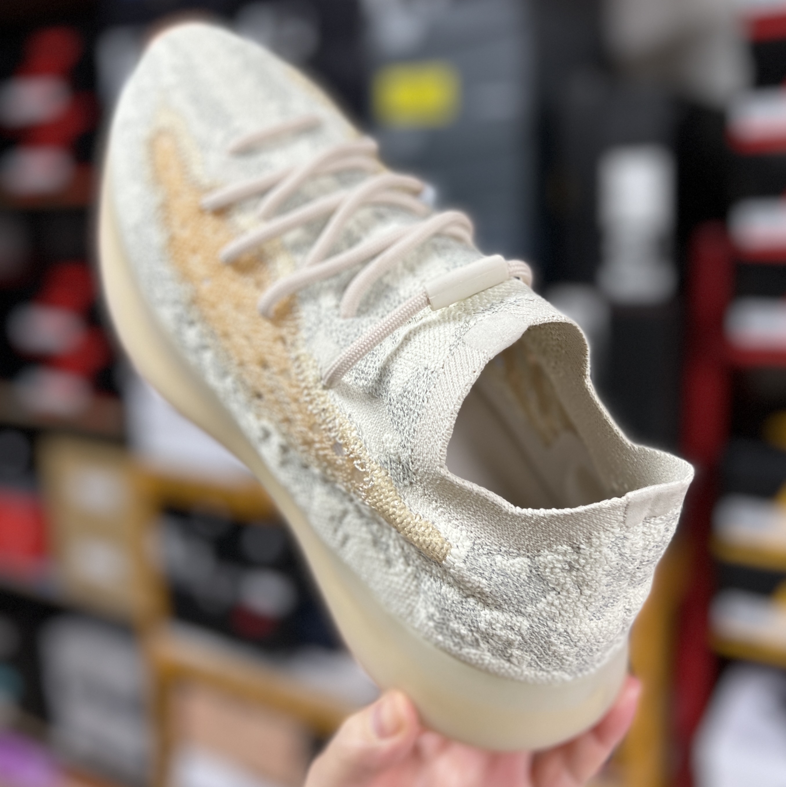 Adidas Yeezy Boost 380 Yecoraite - Reflective 착용 스타일 - 2