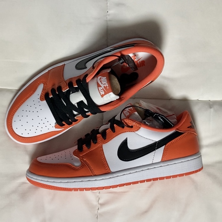 Jordan 1 Low OG Starfish 착용 스타일