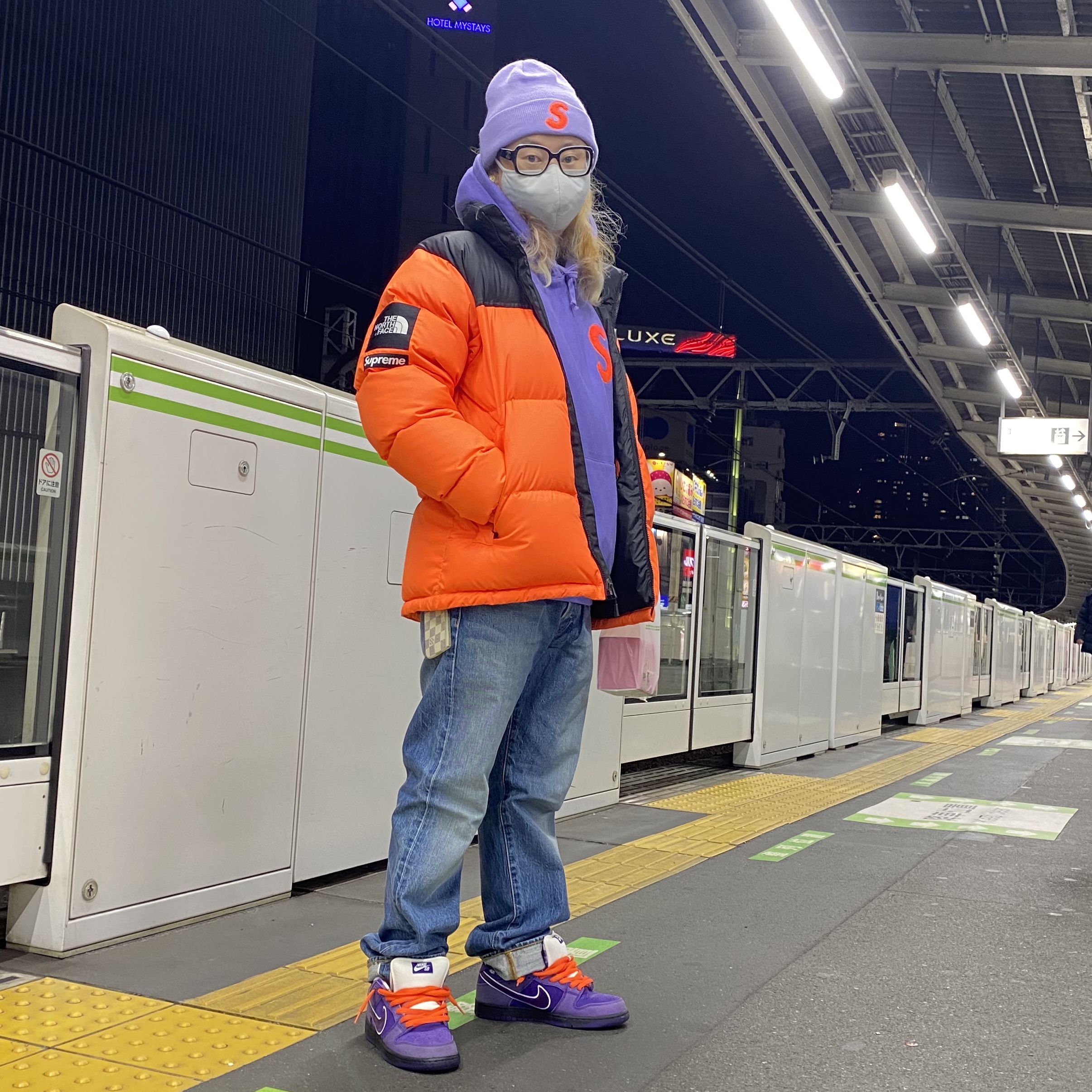 Supreme x The North Face Nuptse Orange - 16FW, Nike x Concepts SB Dunk Low Purple Lobster (Regular Box) 착용 스타일