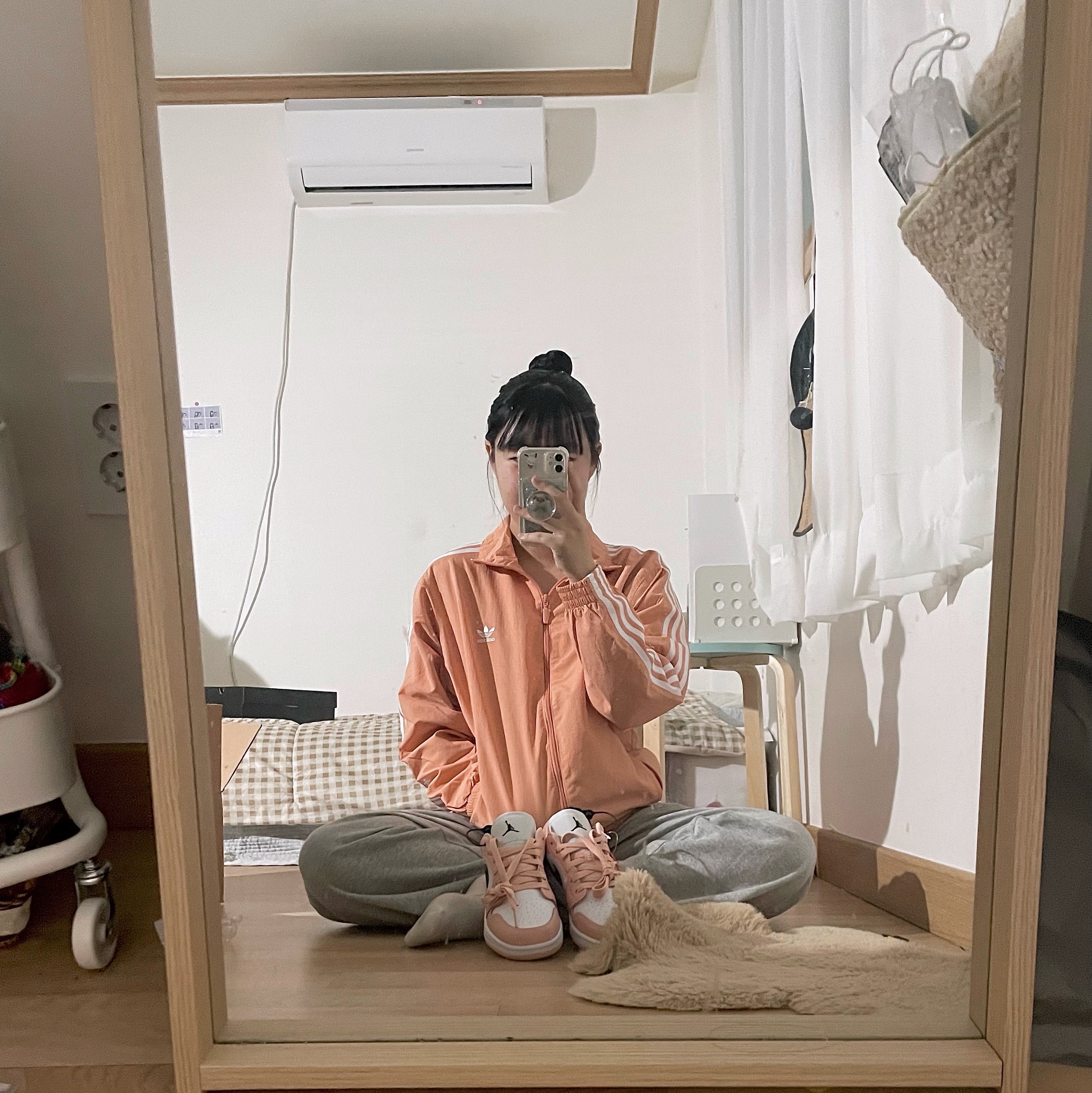 (GS) Jordan 1 Low Light Arctic Pink 착용 스타일