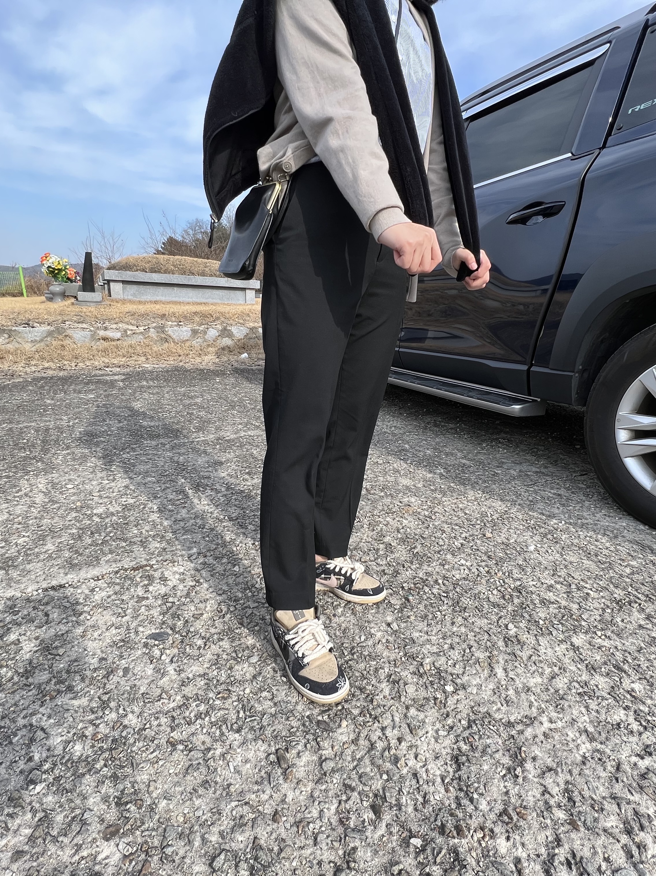 Nike x Travis Scott SB Dunk Low 착용 스타일 - 2
