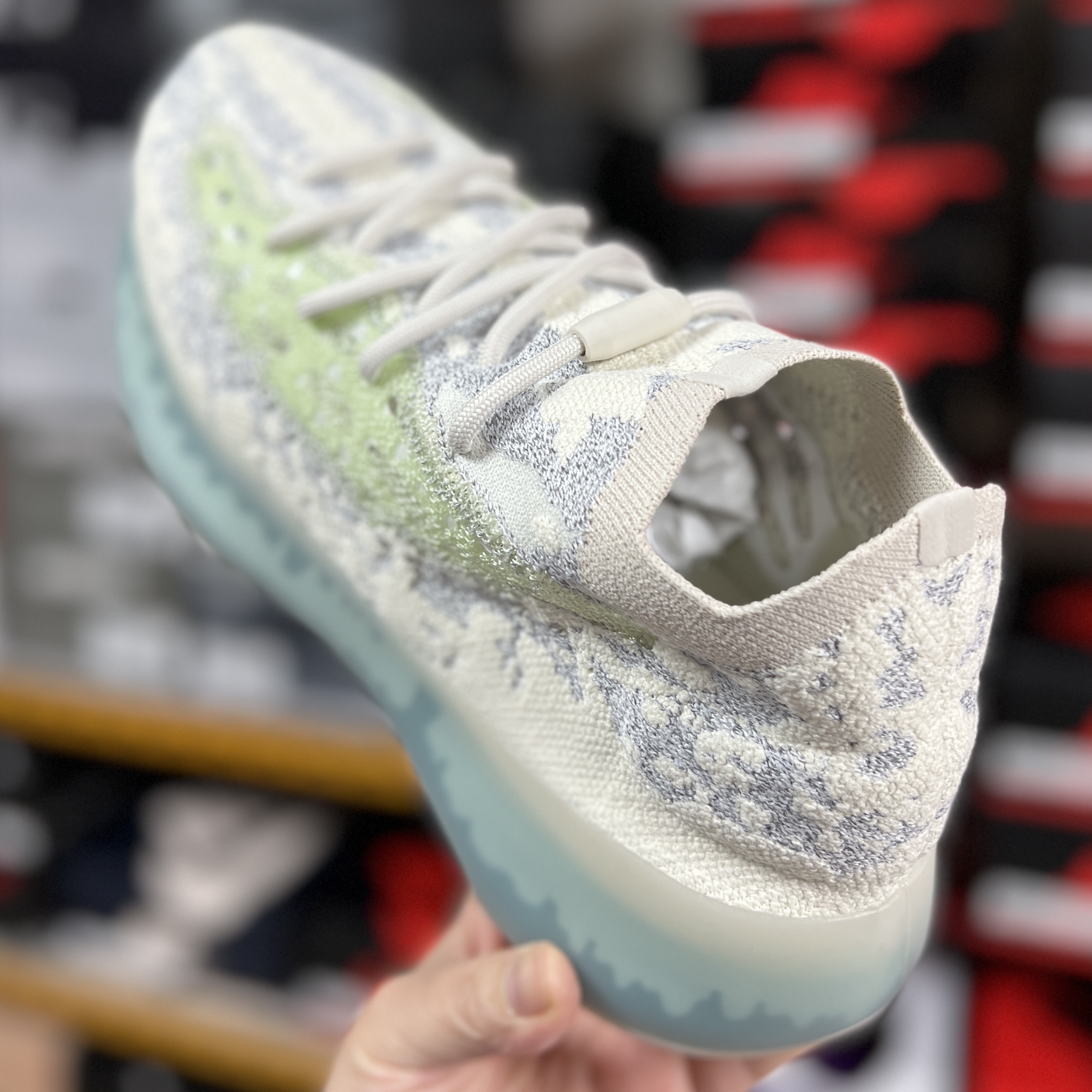 Adidas Yeezy Boost 380 Alien Blue - Reflective 착용 스타일 - 2
