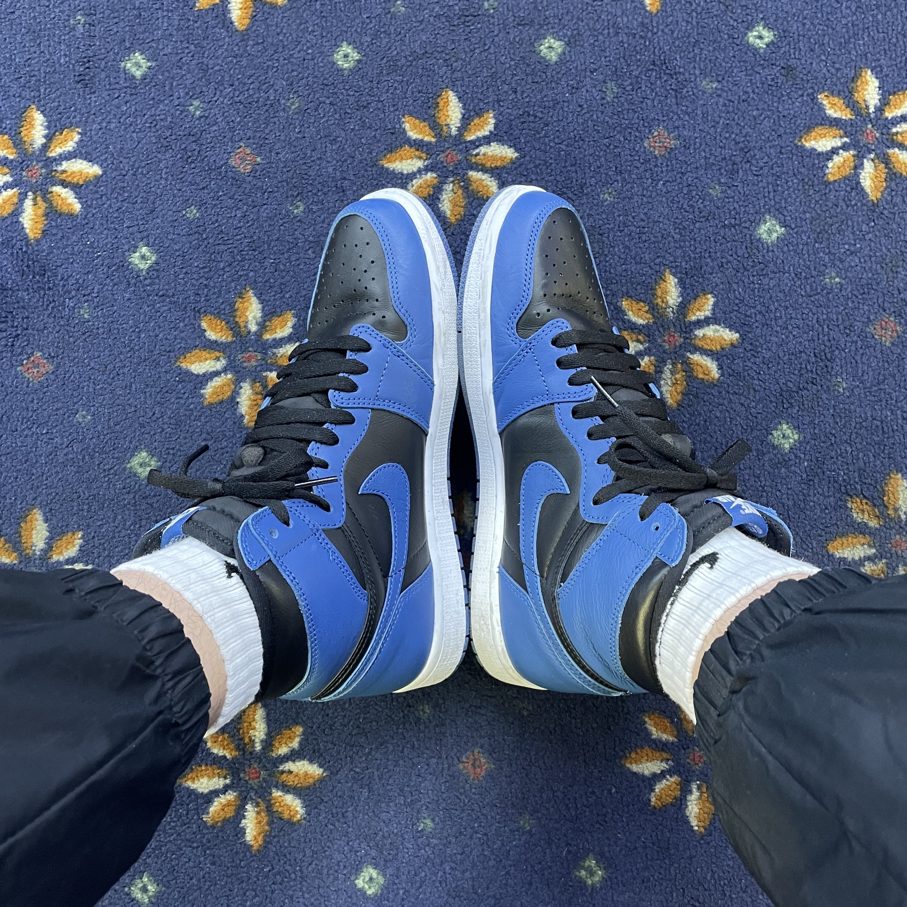 Jordan 1 Retro High OG Dark Marina Blue 착용 스타일 - 1
