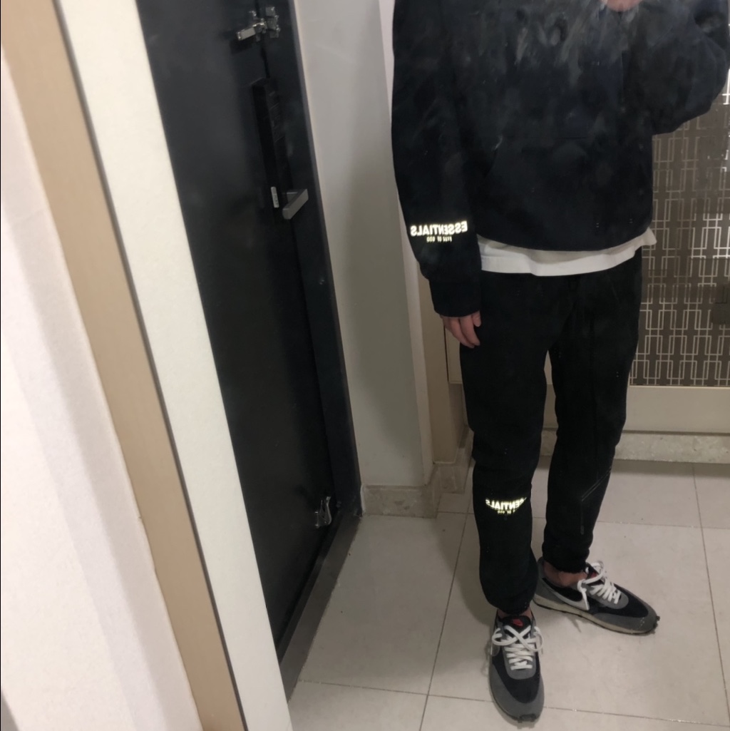 Nike Daybreak SP Black Metallic Silver, Essentials 3D Silicon Applique Pullover Hoodie Dark Slate/Black 2020 착용 스타일