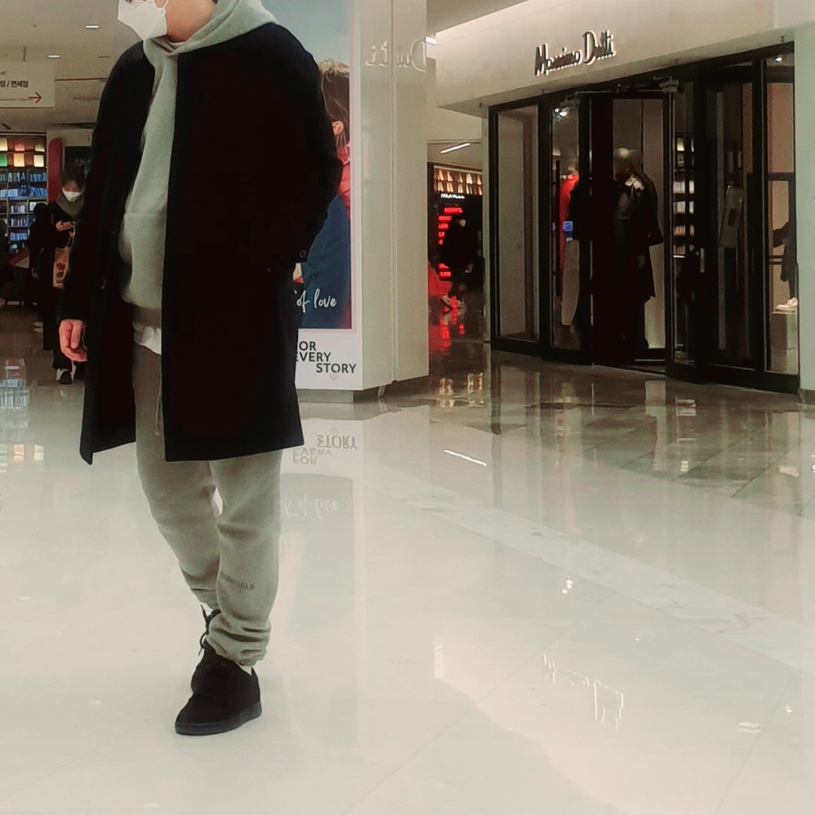 Essentials The Core Collection Pullover Hoodie Heather Oatmeal, Essentials Sweatpants Heather Oatmeal - 21SS 착용 스타일