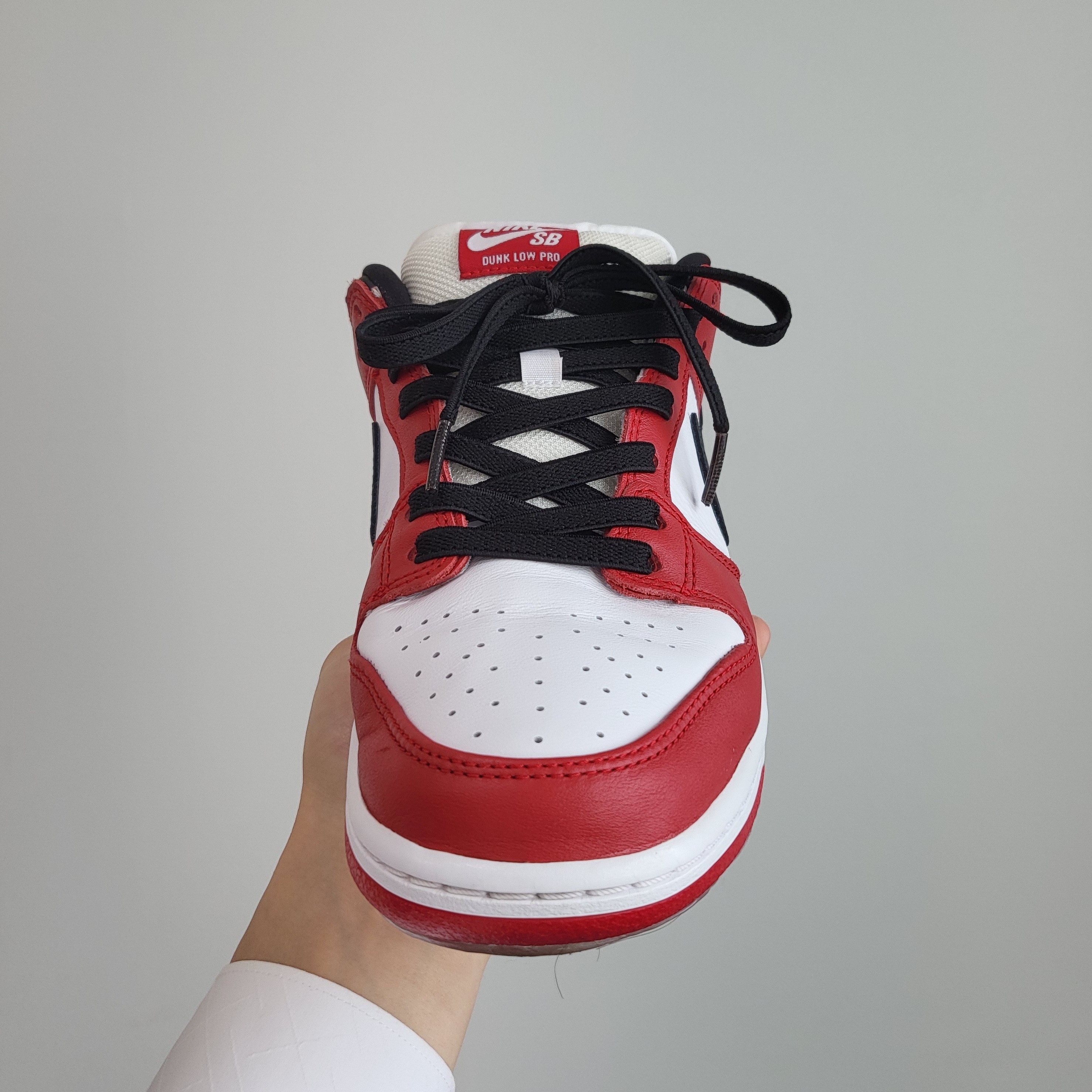 Nike SB Dunk Low Pro Chicago 착용 스타일 - 2