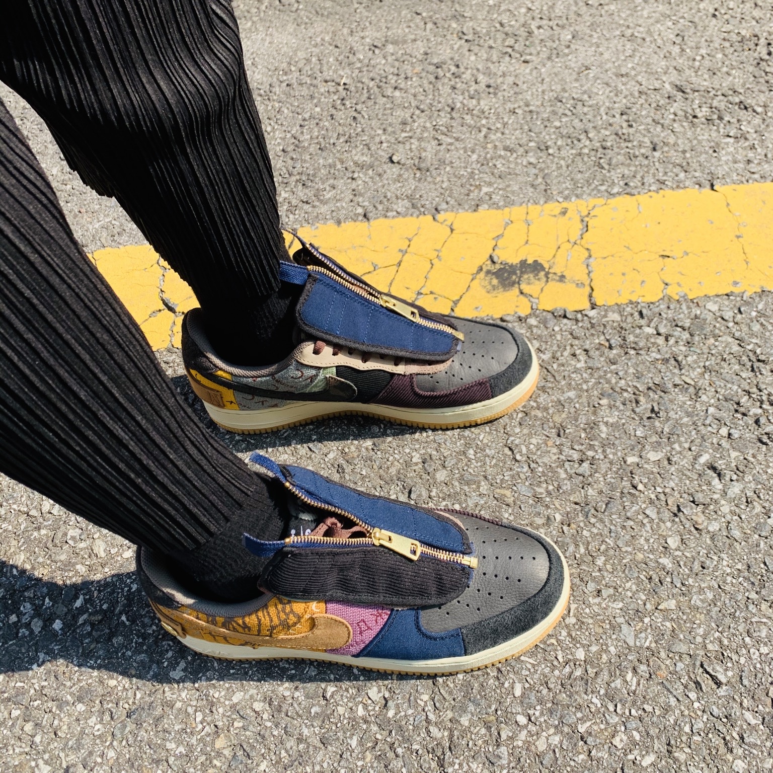 Nike x Travis Scott Air Force 1 Low Cactus Jack 착용 스타일 - 2