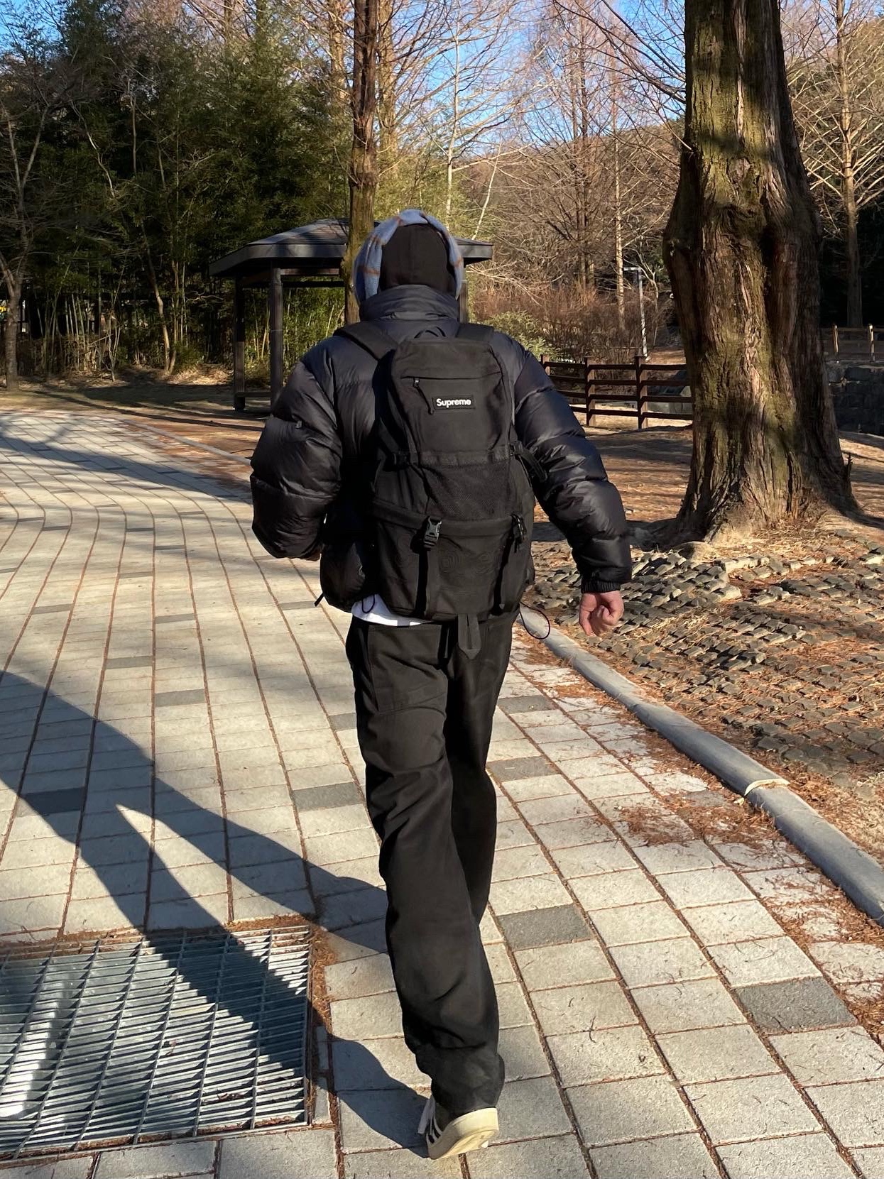 The North Face 1996 Eco Nuptse Jacket Black, Adidas Superstar Premium Black White 착용 스타일 - 2