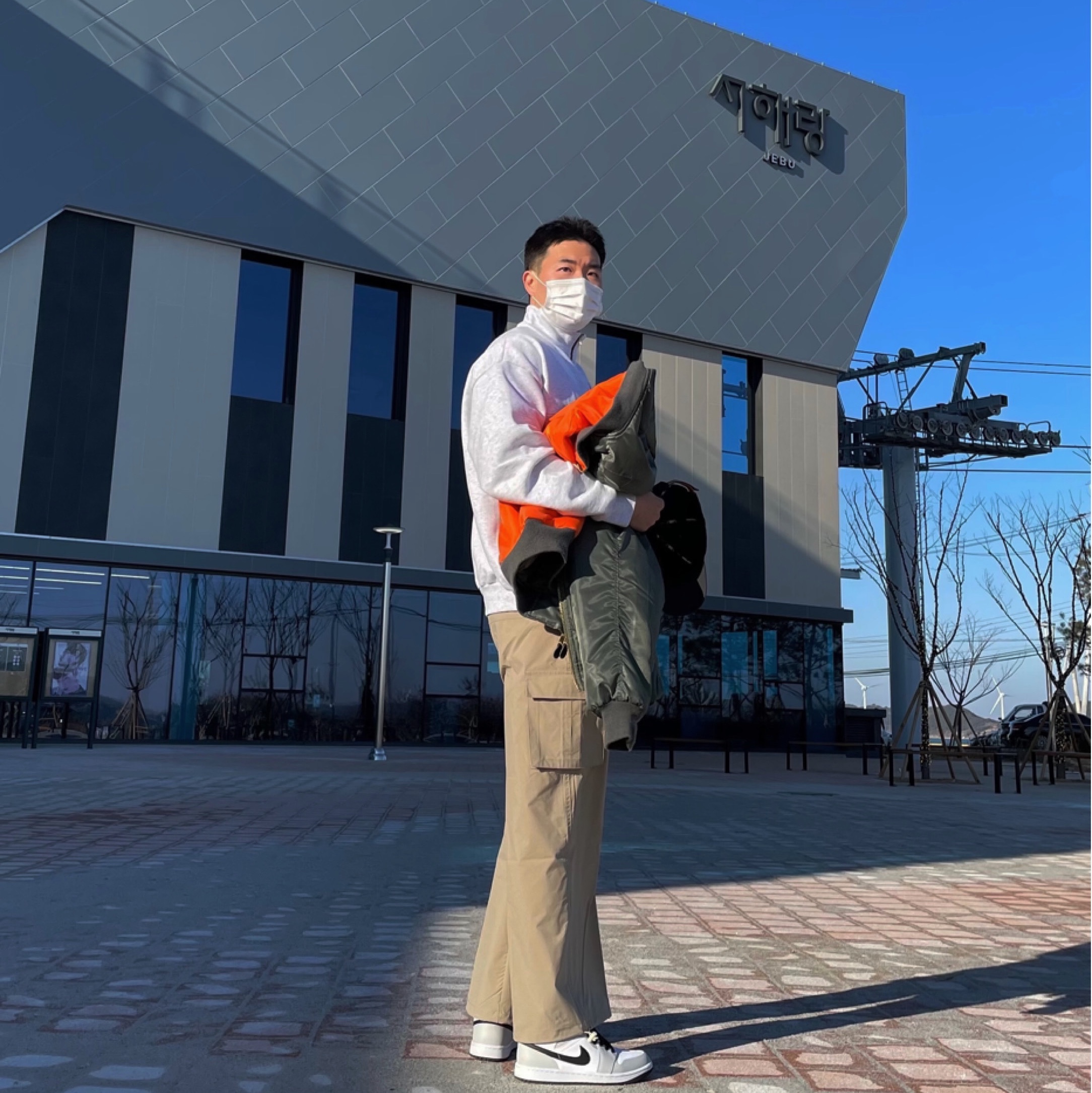 (W) Jordan 1 Mid Grey Fog 착용 스타일