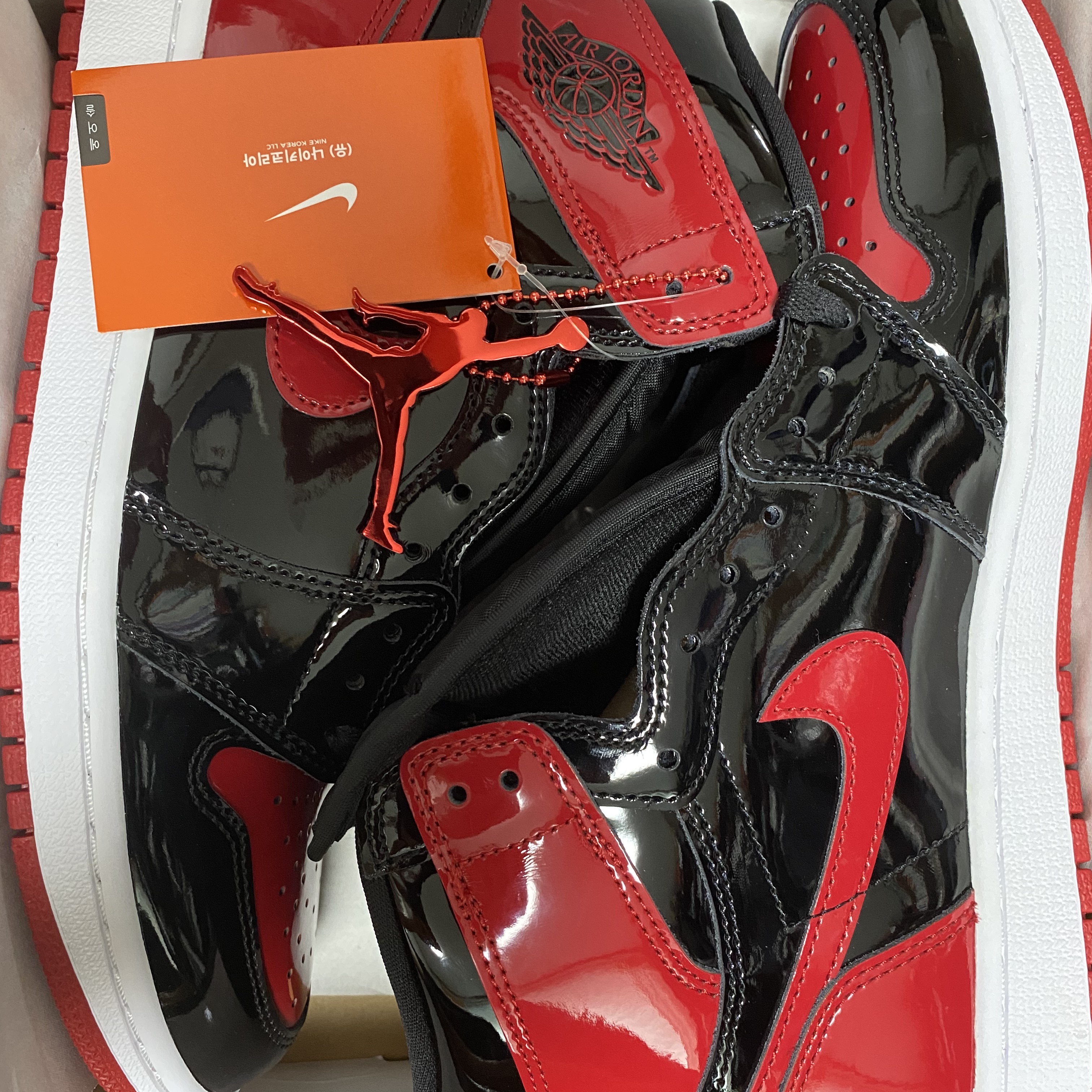 Jordan 1 Retro High OG Patent Bred 착용 스타일