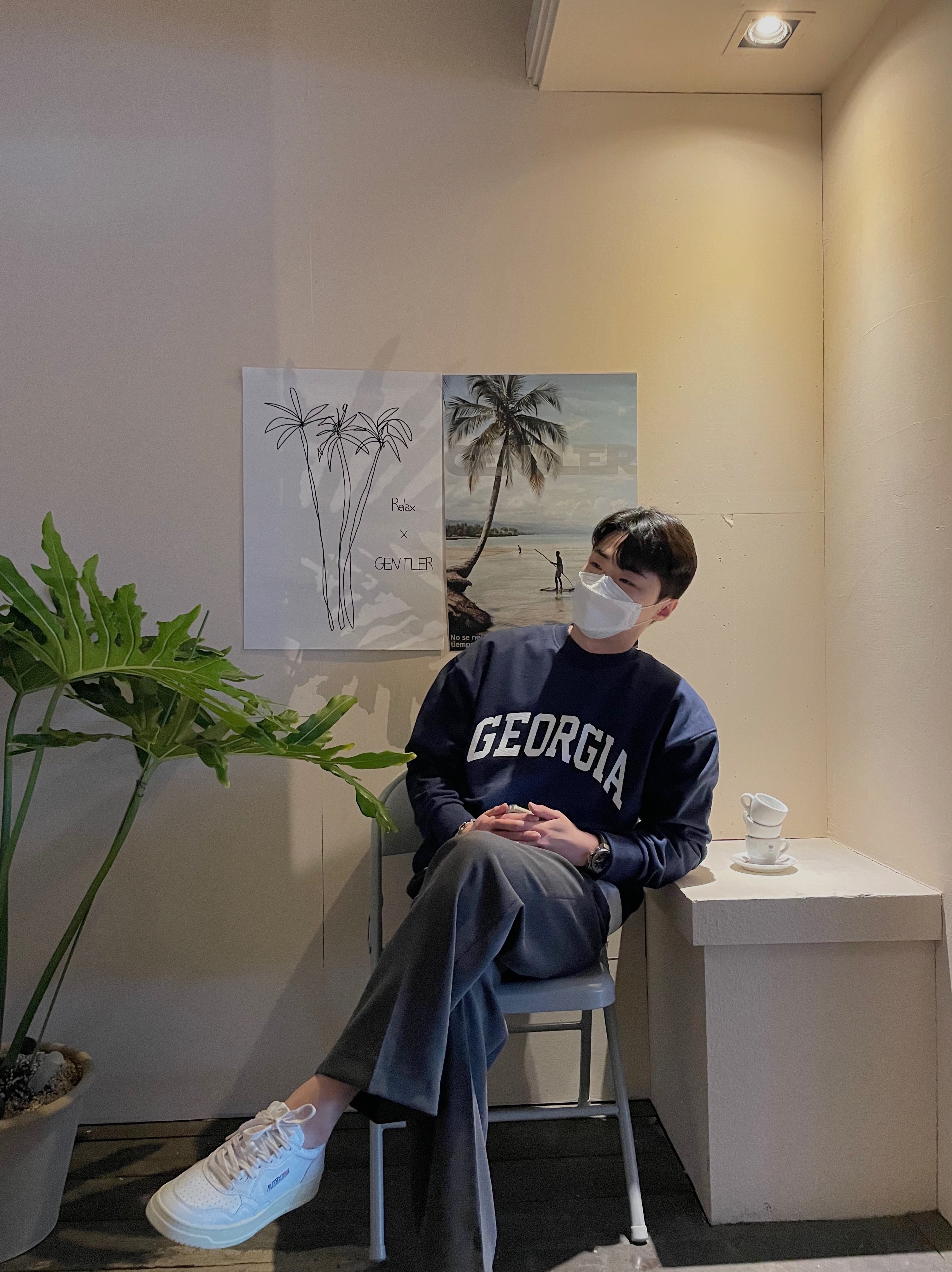 Autry Medalist Low Leather Sneakers White 착용 스타일 - 2