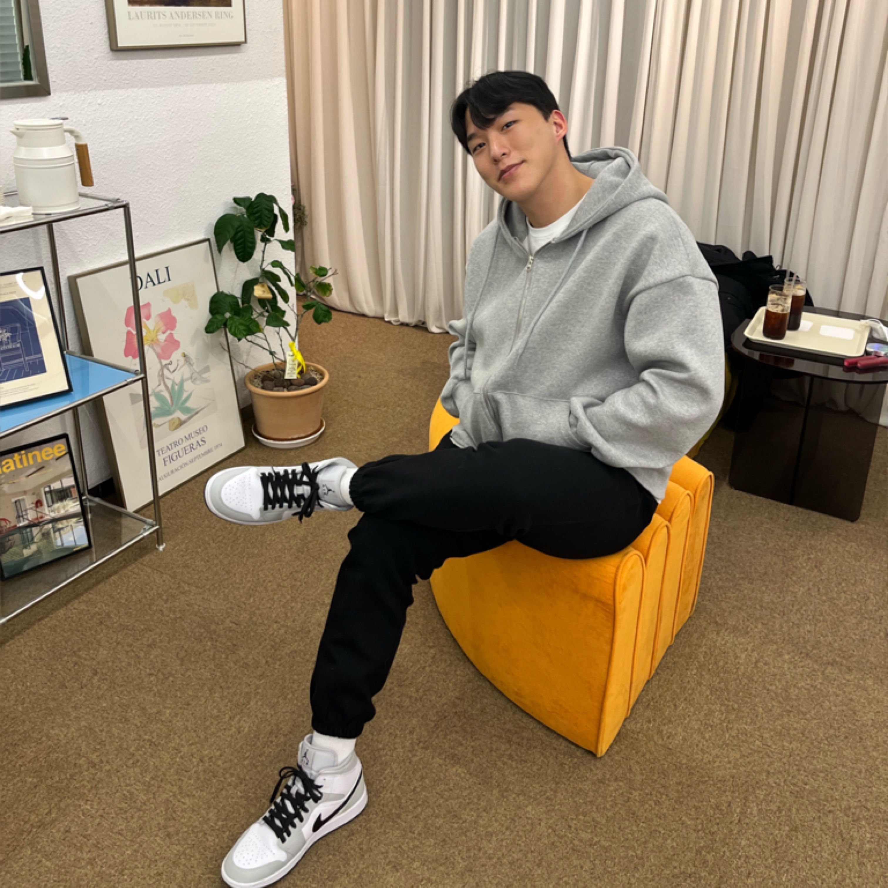 (W) Jordan 1 Mid Grey Fog 착용 스타일