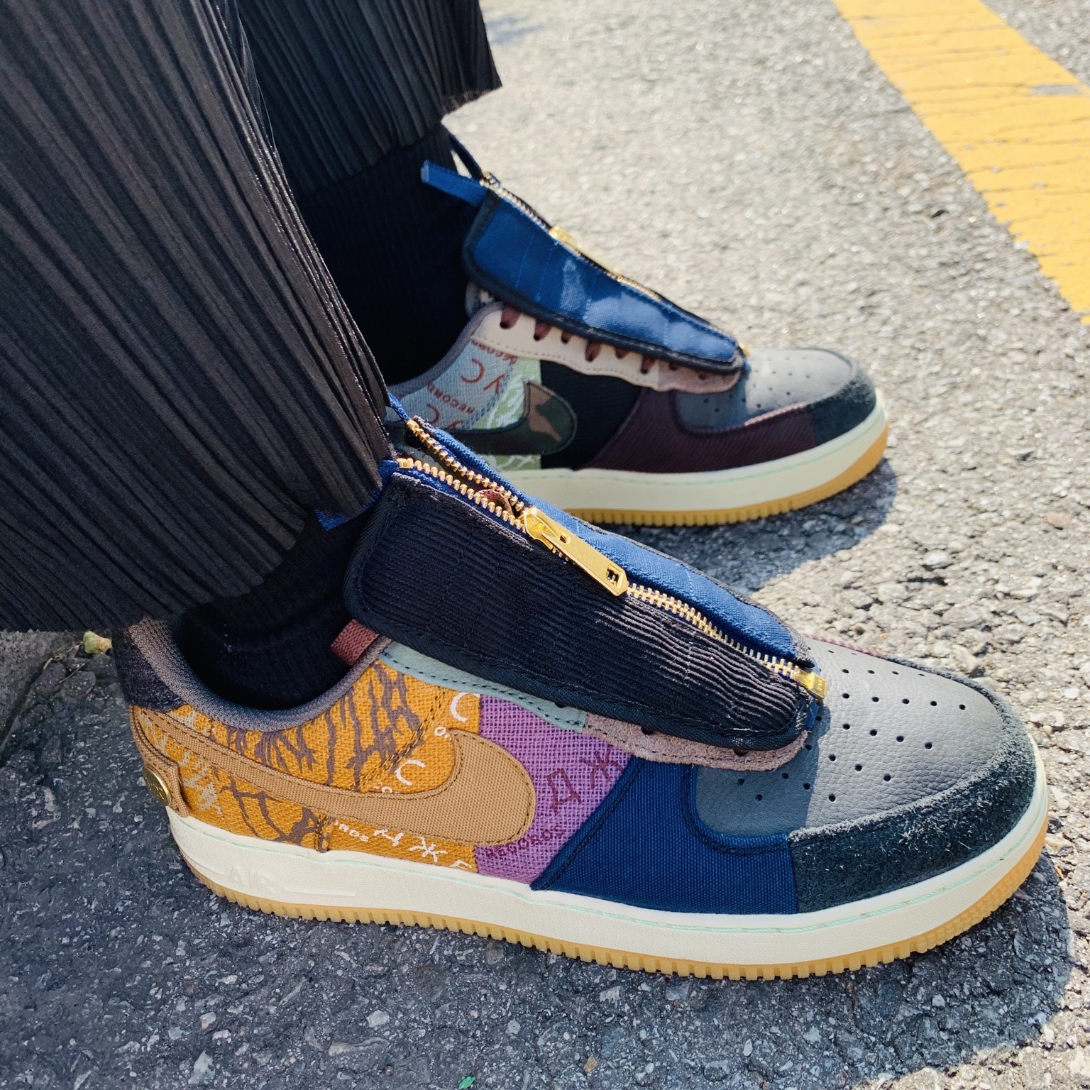 Nike x Travis Scott Air Force 1 Low Cactus Jack 착용 스타일 - 1