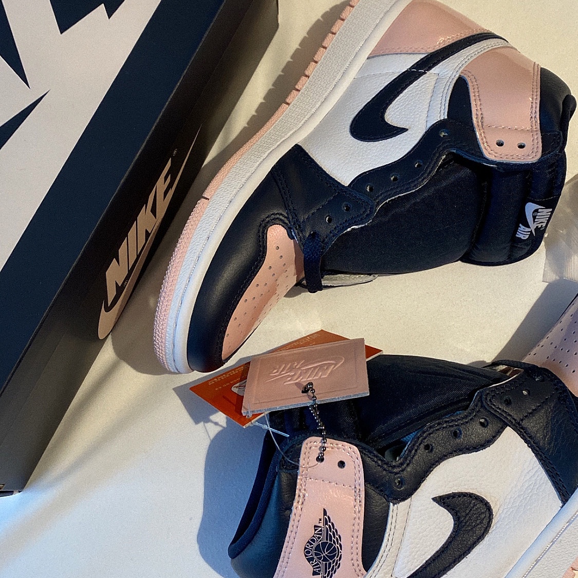 (W) Jordan 1 Retro High OG Atmosphere 착용 스타일 - 4