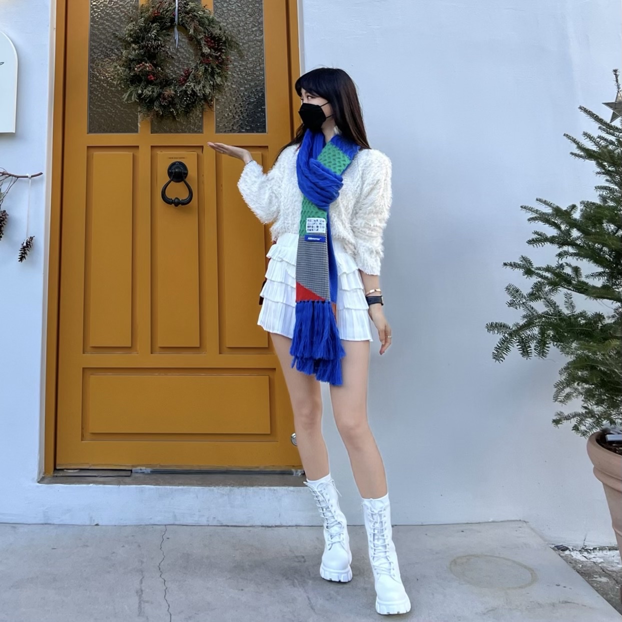 Ader Error x Zara Scarf Blue 착용 스타일
