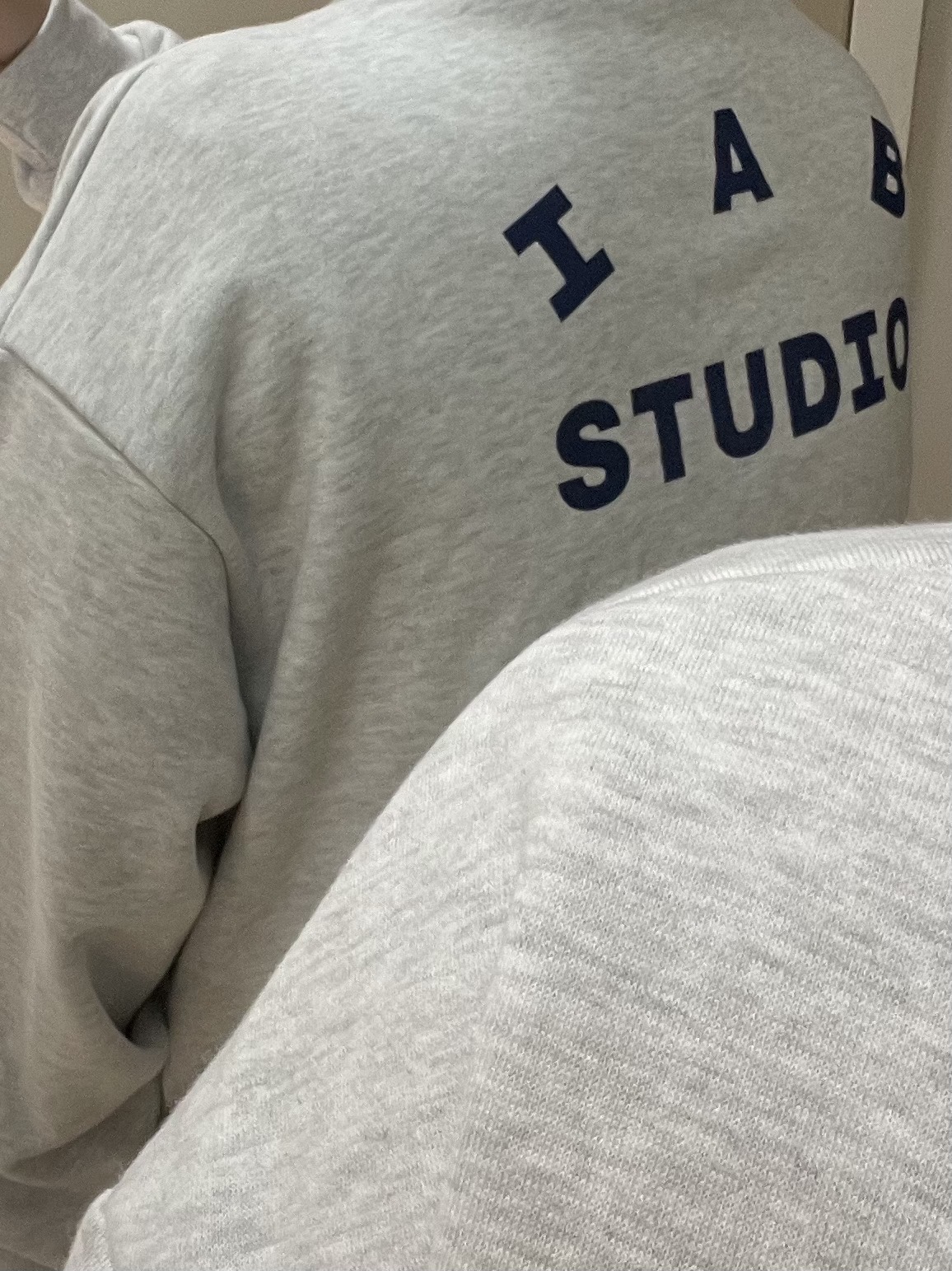 IAB Studio Half Zip Pullover Light Gray, Nike Air Force 1 '07 Low White 착용 스타일 - 4