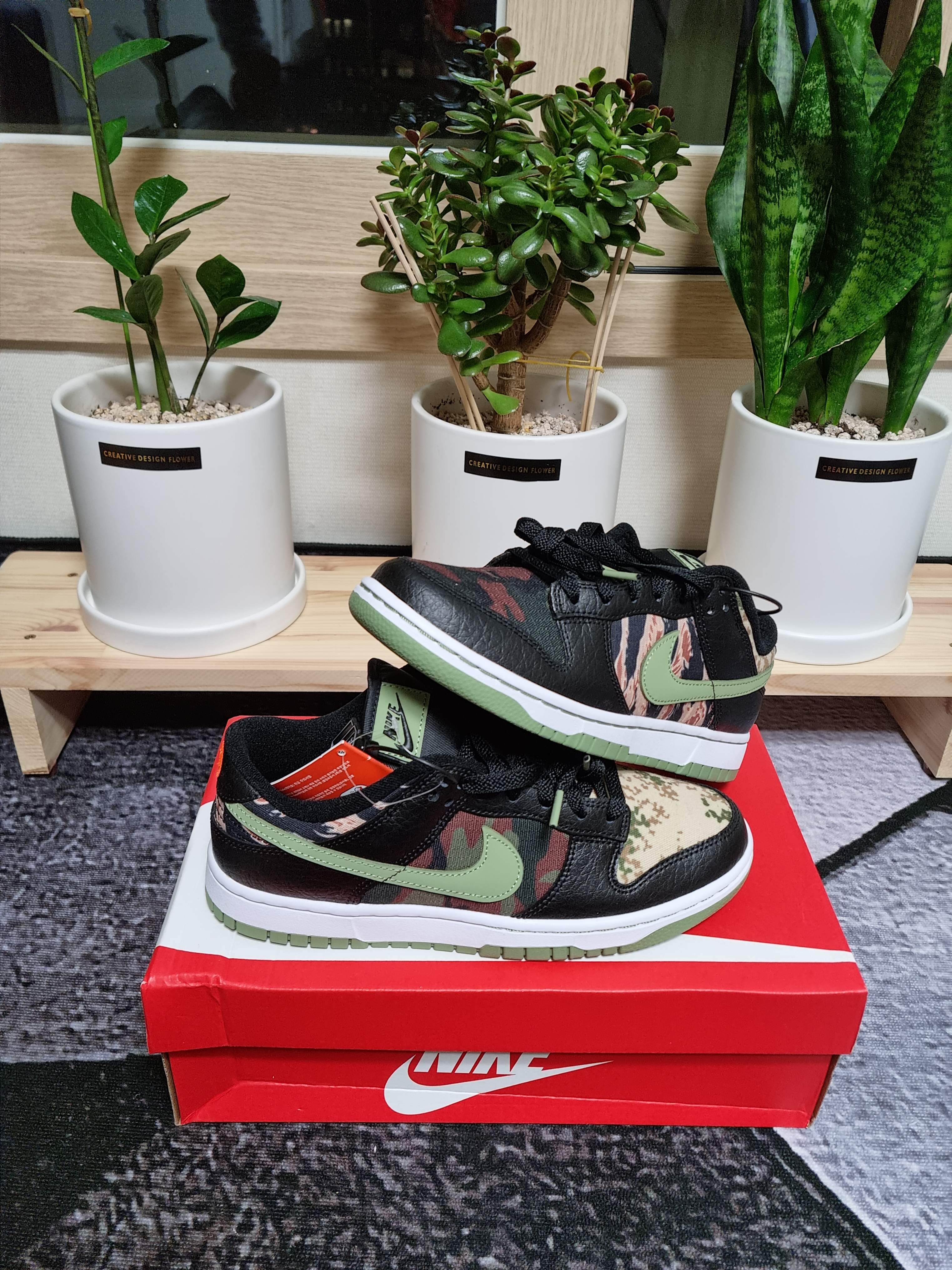 Nike Dunk Low SE Black Multi Camo 착용 스타일 - 2