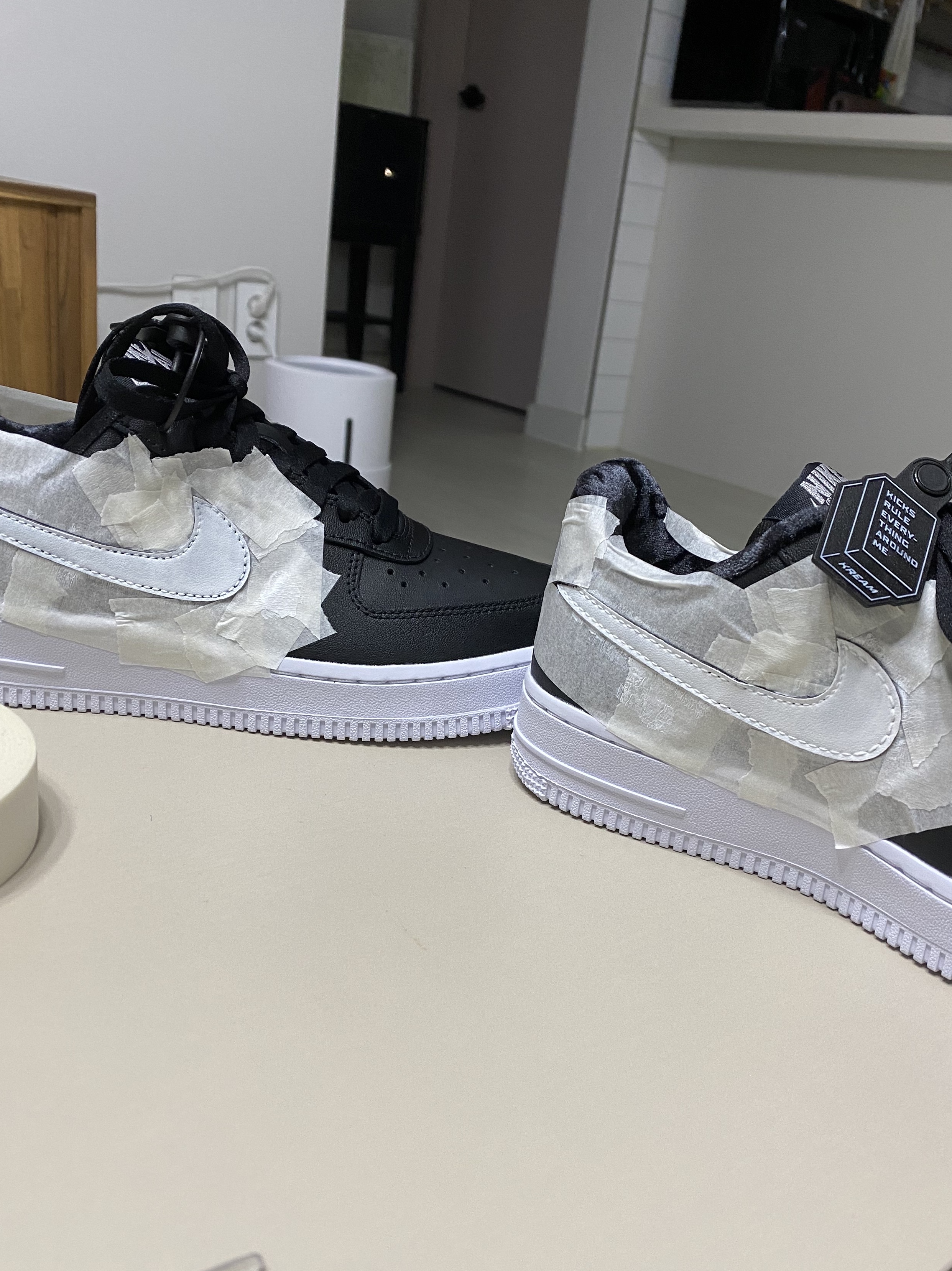 (W) Nike Air Force 1 '07 LX Black Pendant 착용 스타일 - 3