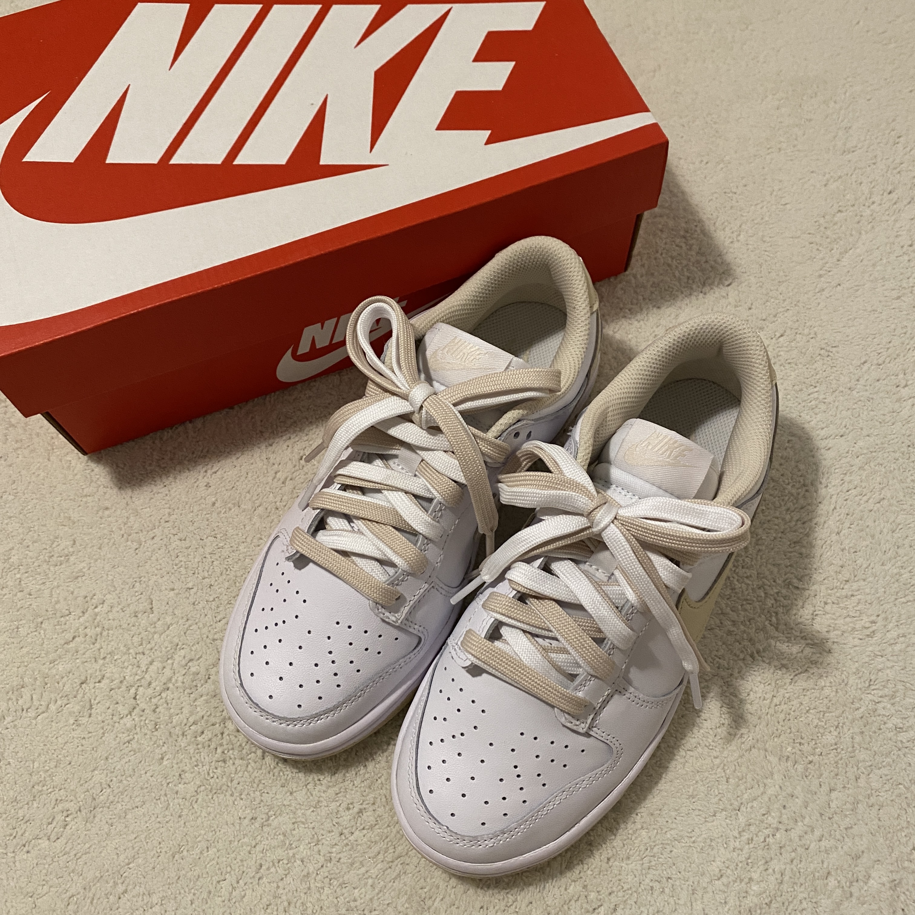 (W) Nike Dunk Low Pearl White 착용 스타일 - 3
