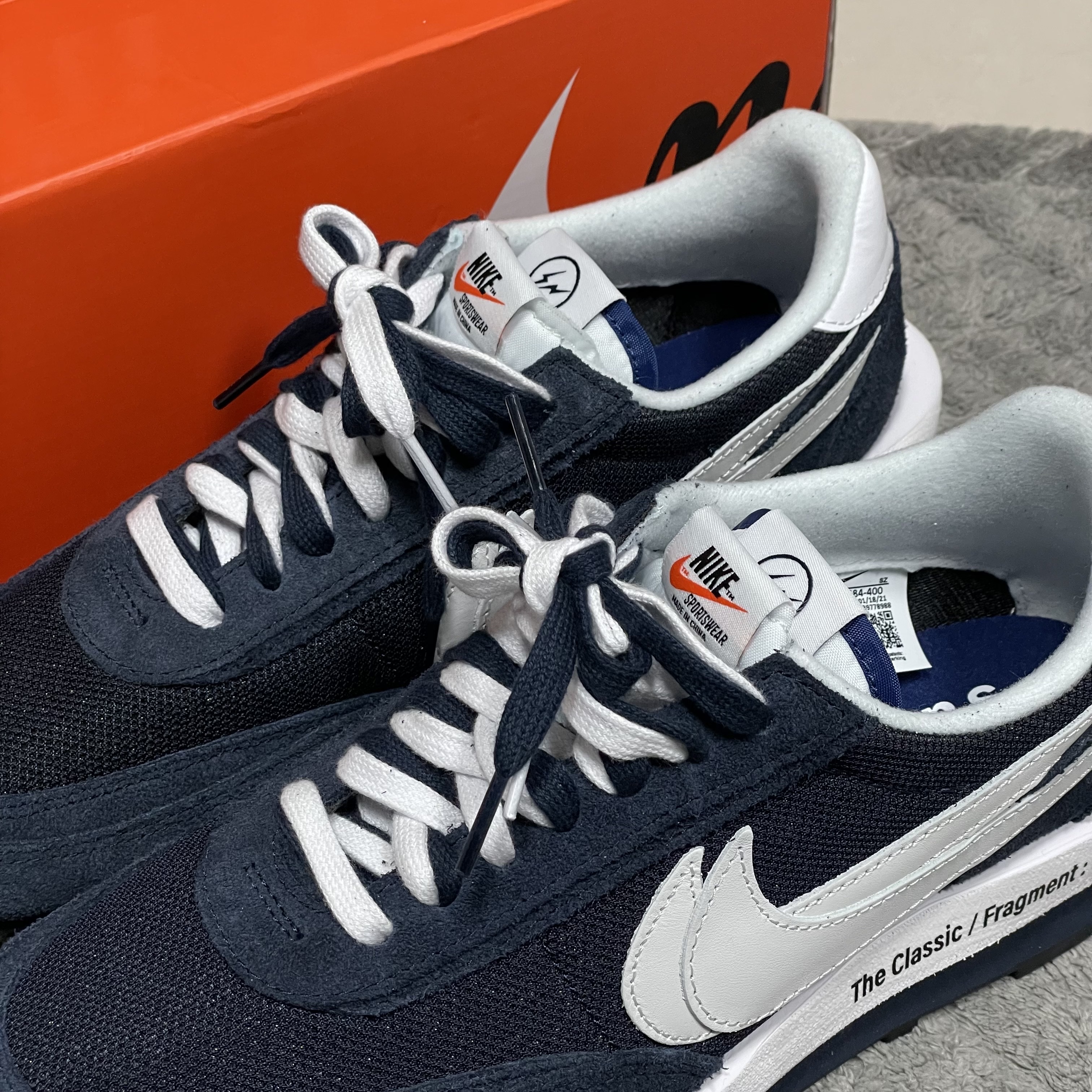 Nike x Sacai x Fragment LDWaffle Blackened Blue 착용 스타일 - 2