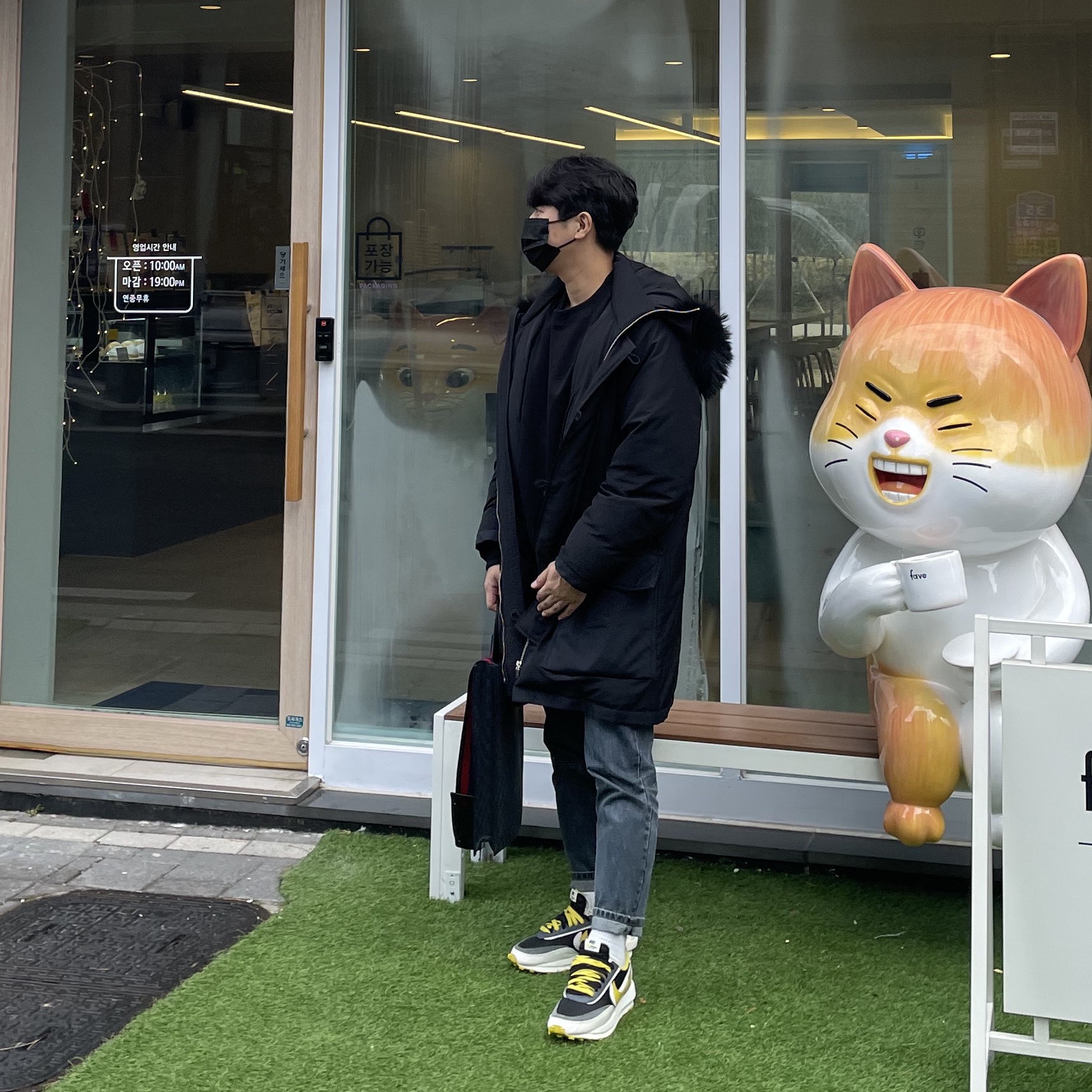 Nike x Sacai x Undercover LDWaffle Black Bright Citron 착용 스타일