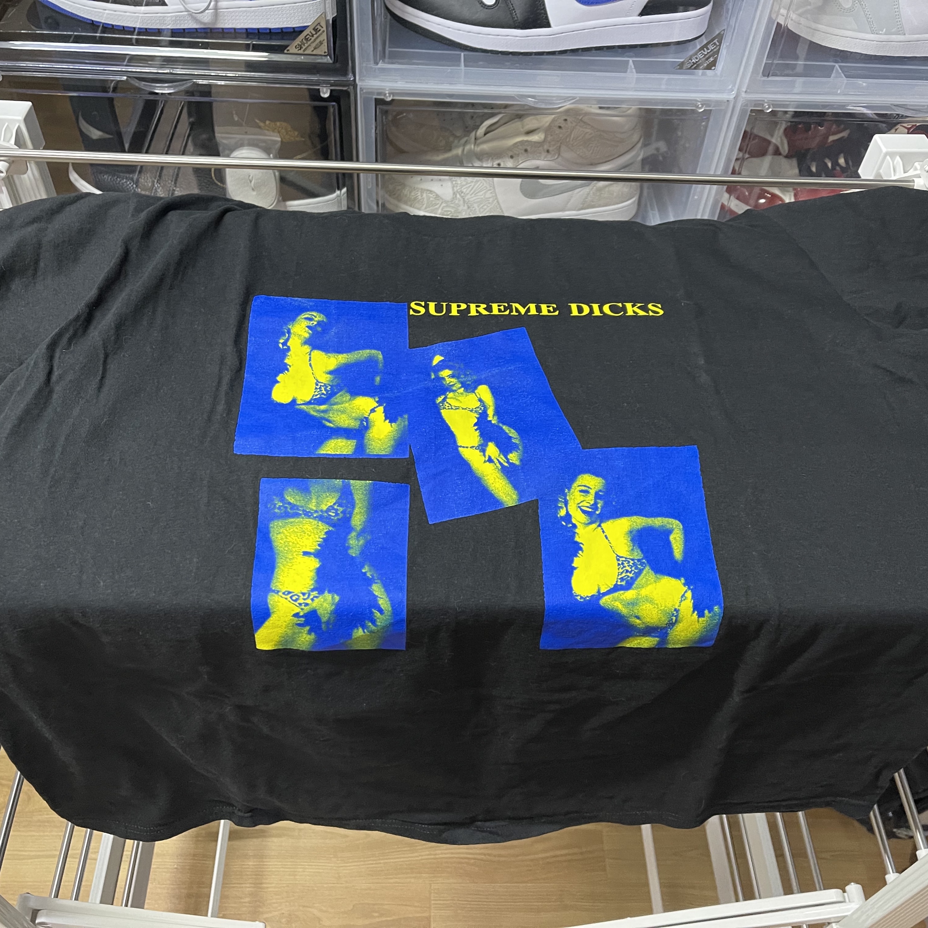 Supreme Dicks T-Shirt Black - 20FW 착용 스타일 - 1