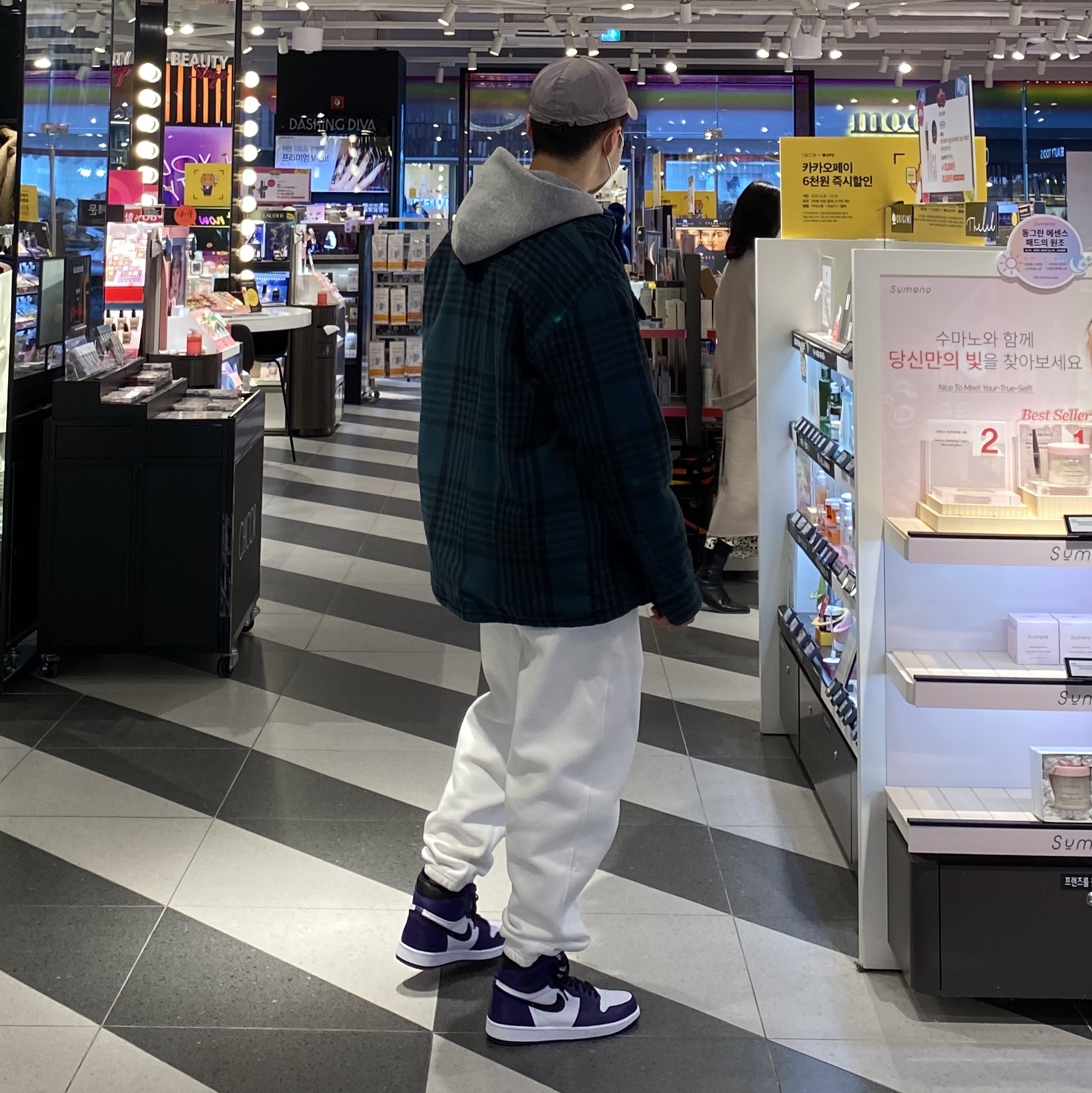 Jordan 1 Retro High OG Court Purple 2020 착용 스타일