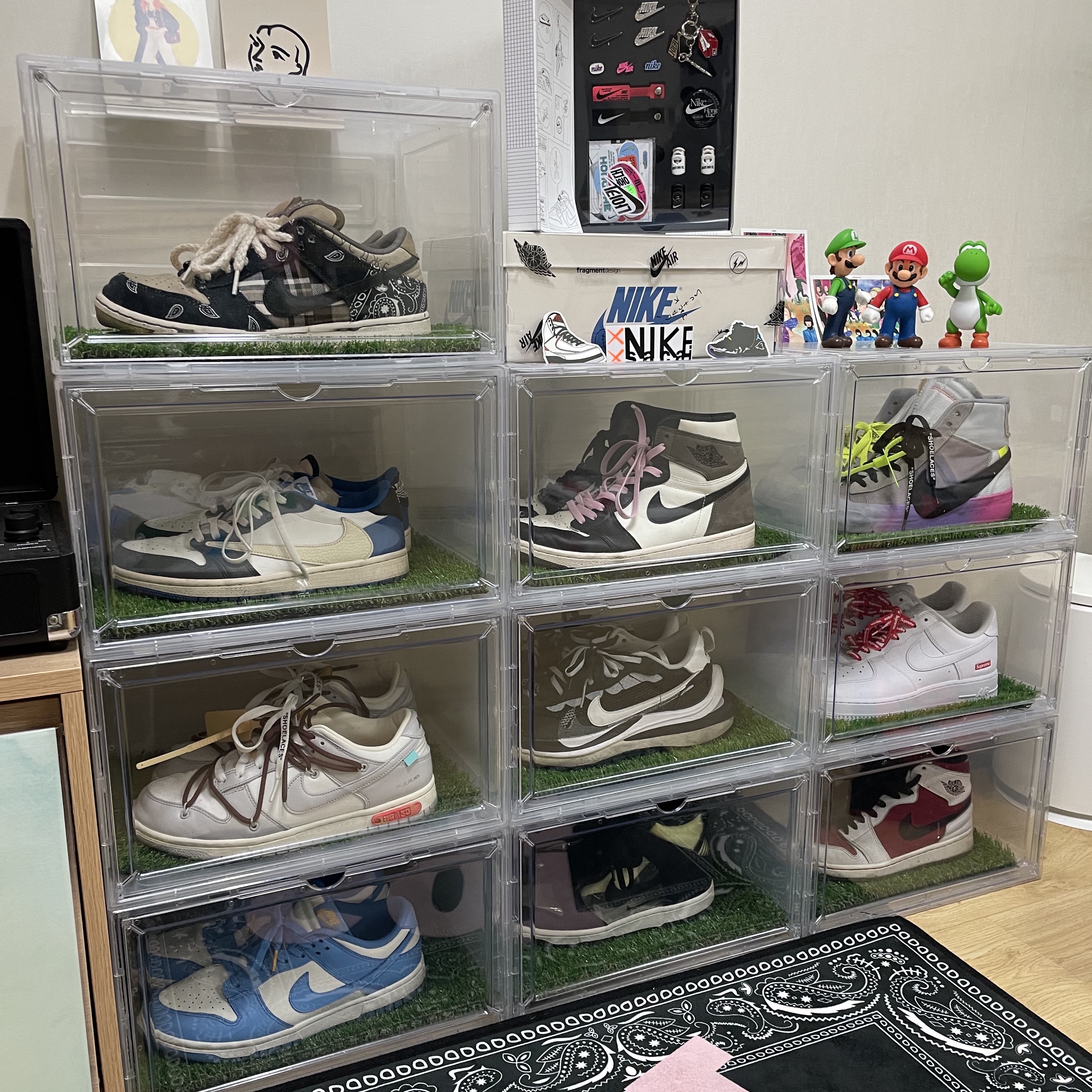 Jordan 1 x Travis Scott x Fragment Retro Low OG SP Military Blue, Nike x Travis Scott SB Dunk Low 착용 스타일